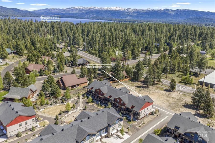 302 Broken Creek Street, McCall