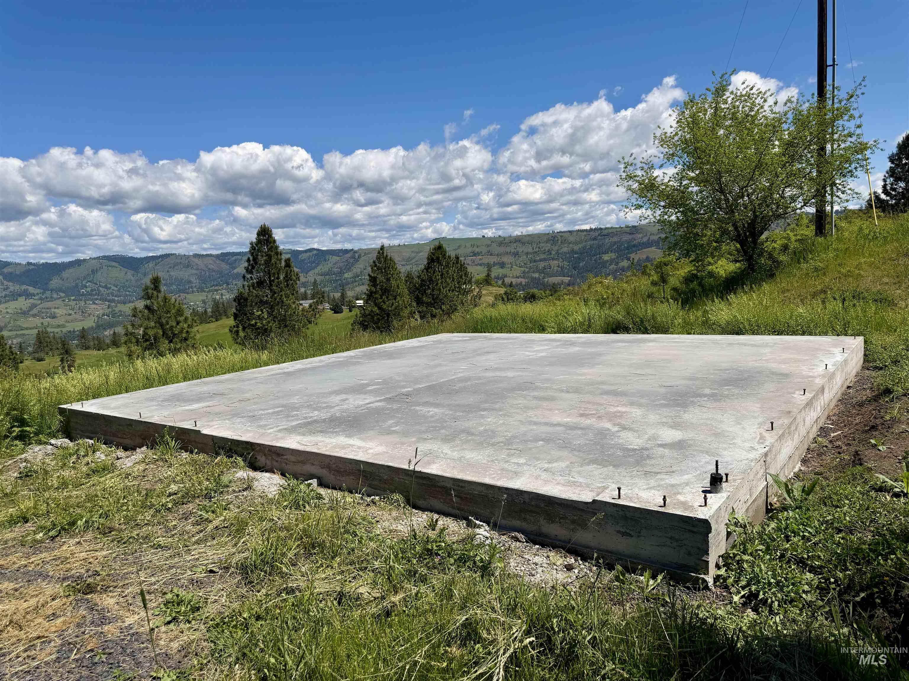2284 Hill Street, Kamiah, Idaho 83536, 2 Bedrooms, 1.5 Bathrooms, Residential For Sale, Price $645,000, 98987561