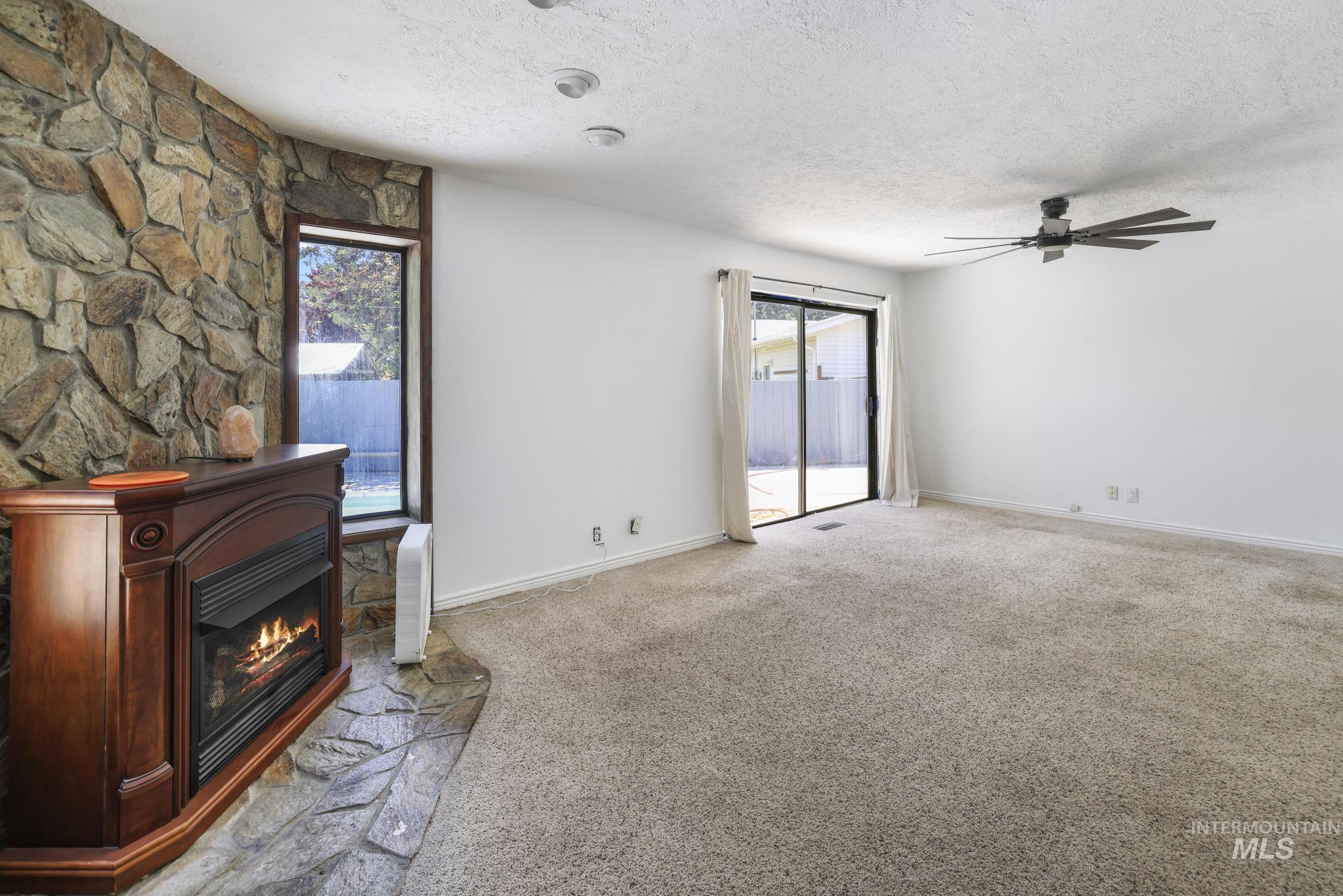 1228 Evergreen Dr, Twin Falls, Idaho 83301-3419, 4 Bedrooms, 4 Bathrooms, Residential For Sale, Price $469,900, 98987562