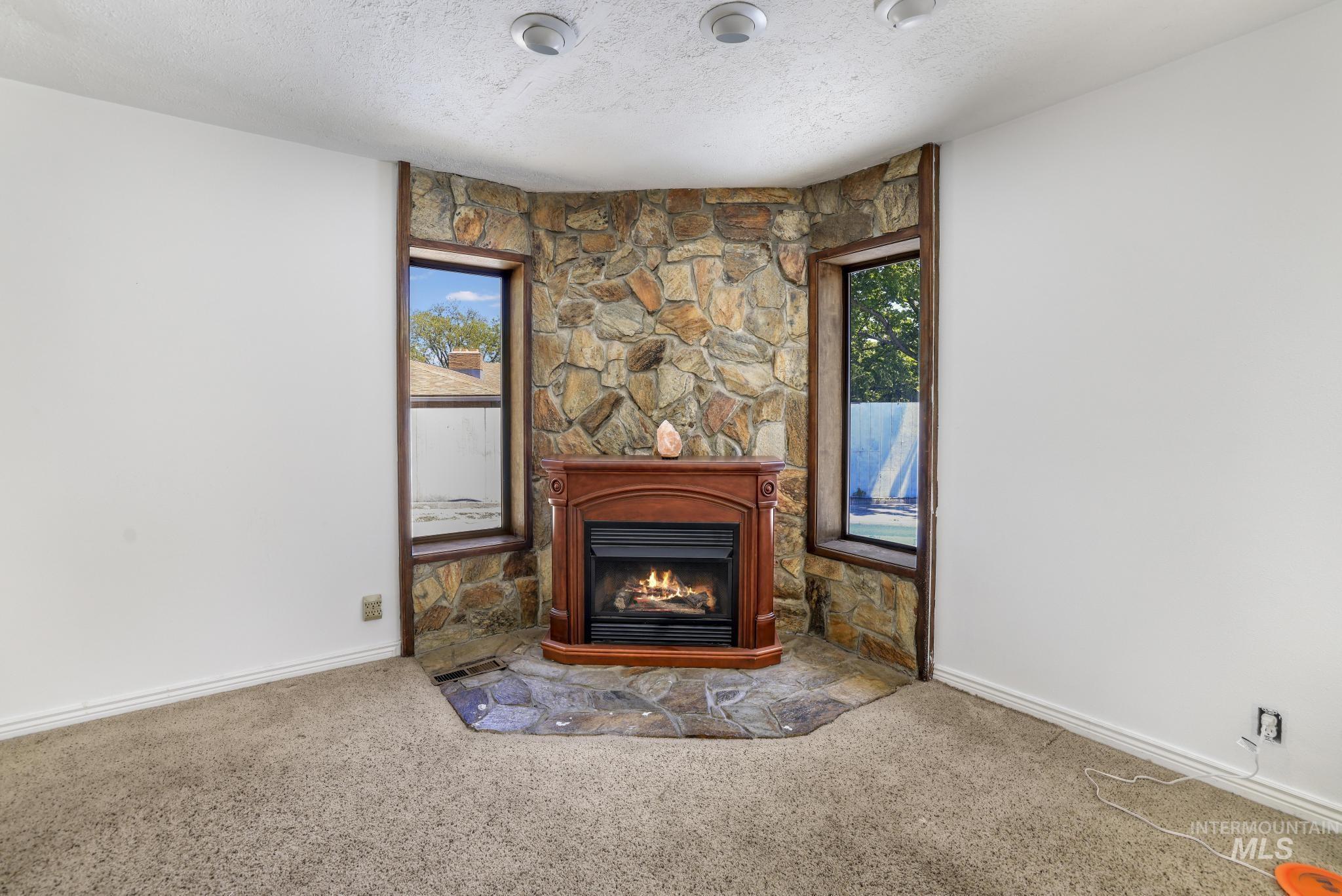 1228 Evergreen Dr, Twin Falls, Idaho 83301-3419, 4 Bedrooms, 4 Bathrooms, Residential For Sale, Price $469,900, 98987562