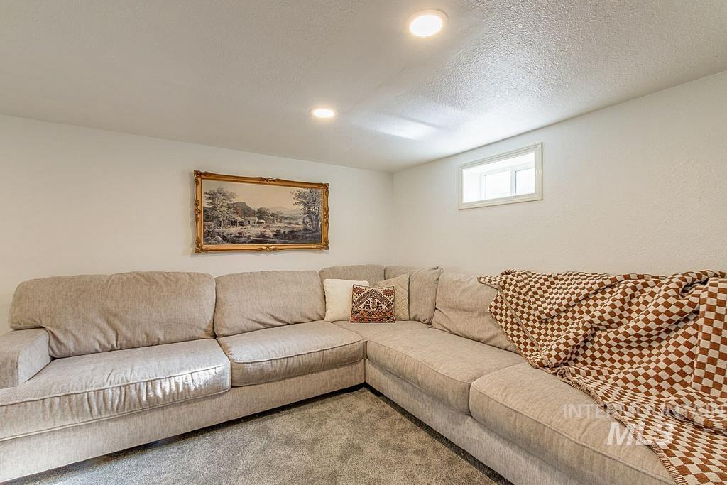 108 N Cleveland St, Moscow, Idaho 83843, 3 Bedrooms, 2 Bathrooms, Residential For Sale, Price $449,000, 98987564