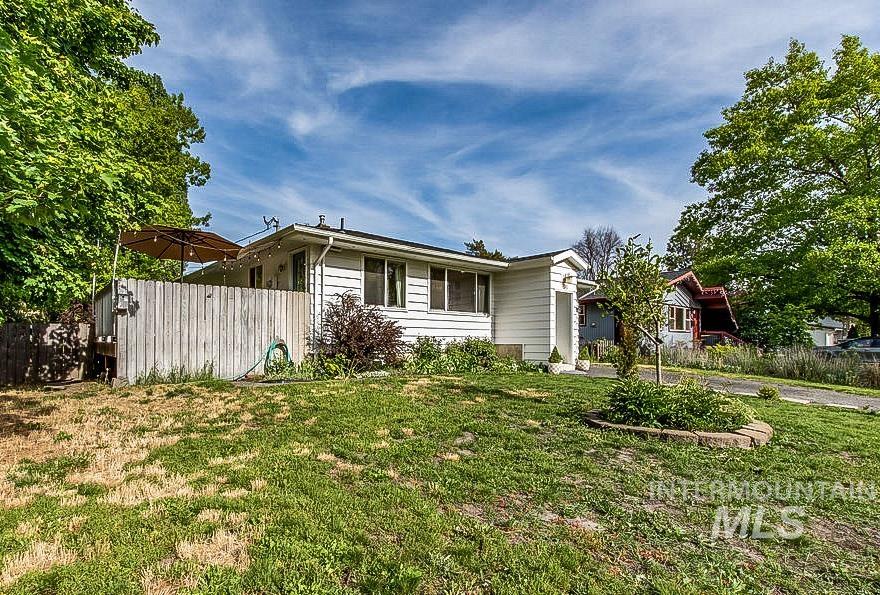 108 N Cleveland St, Moscow, Idaho 83843, 3 Bedrooms, 2 Bathrooms, Residential For Sale, Price $449,000, 98987564