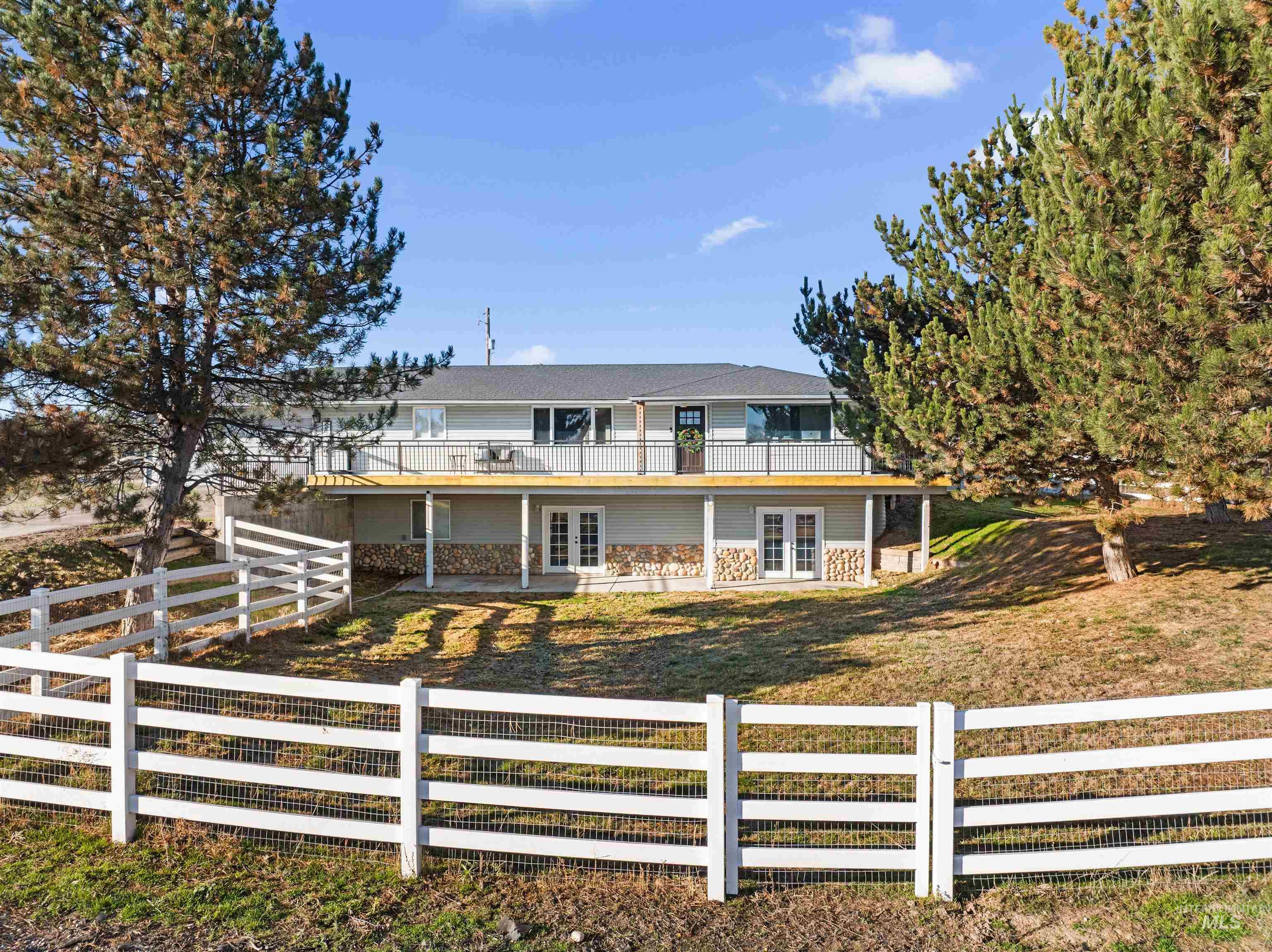 24141 Wanda Way, Middleton, Idaho 83644, 5 Bedrooms, 4.5 Bathrooms, Residential For Sale, Price $947,000, 98987565
