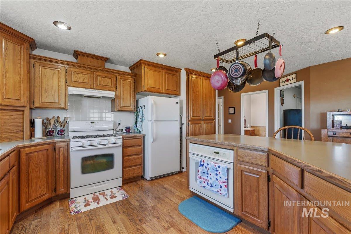 2331 Gulley Road, Homedale, Idaho 83628-3360, 3 Bedrooms, 2.5 Bathrooms, Residential For Sale, Price $675,000, 98987566