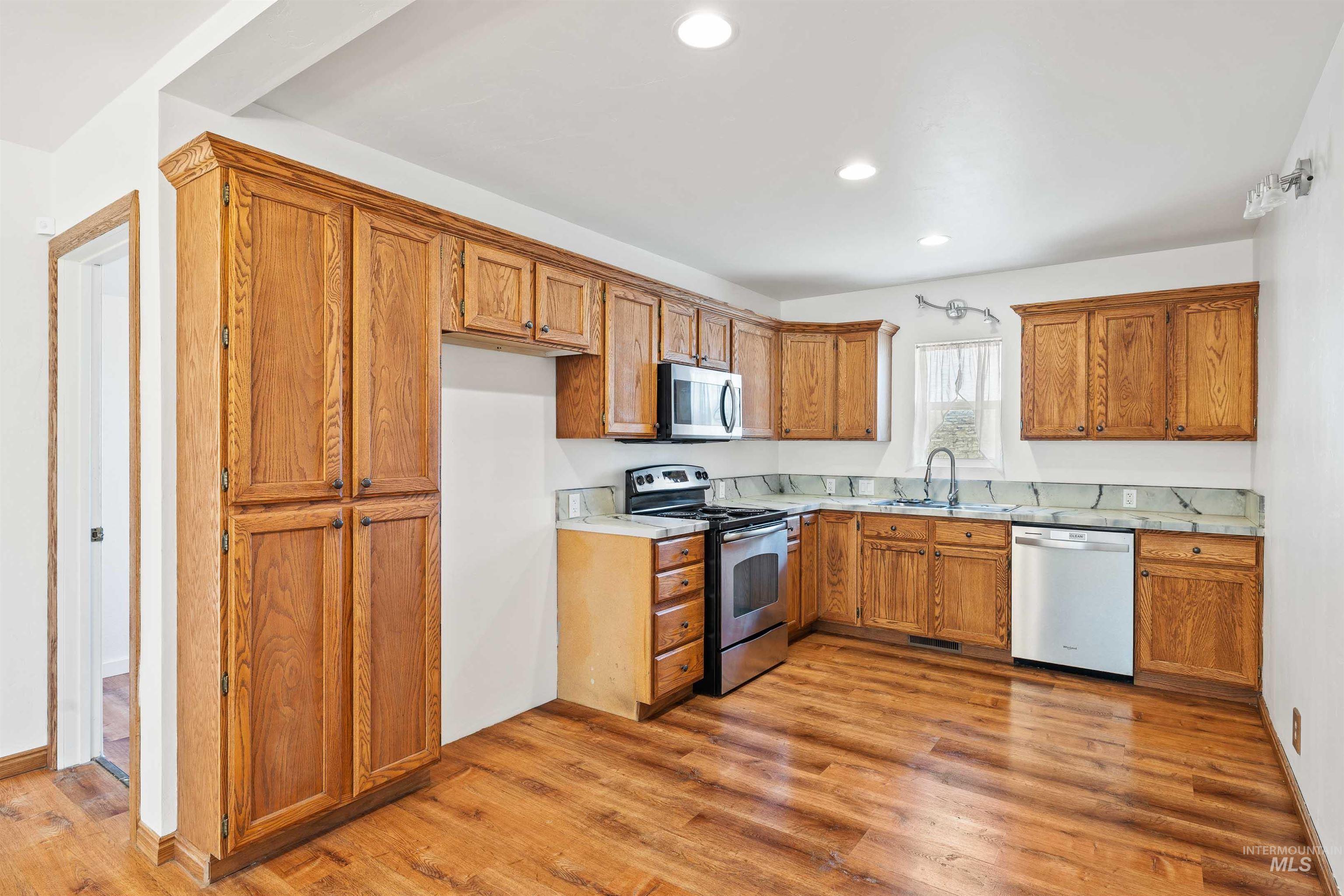 526 North St, Filer, Idaho 83328, 3 Bedrooms, 2 Bathrooms, Residential For Sale, Price $400,000, 98987568