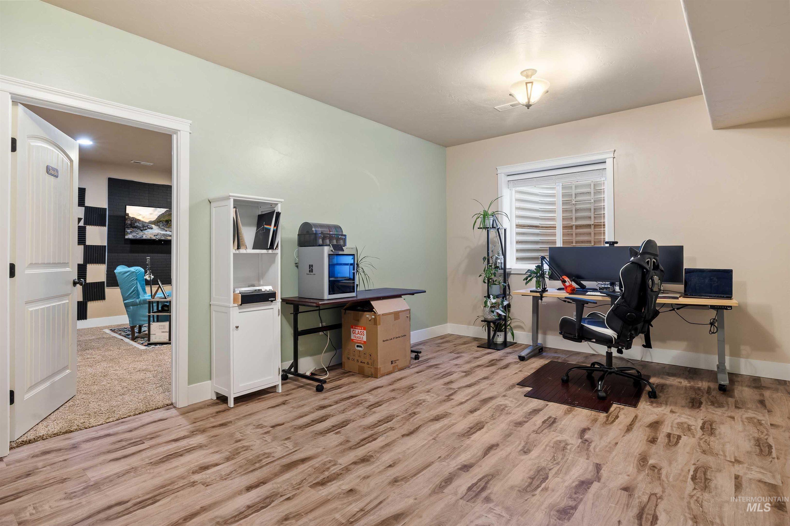 2271 Canyon Trail Way, Twin Falls, Idaho 83301, 5 Bedrooms, 4 Bathrooms, Residential For Sale, Price $689,900, 98987570