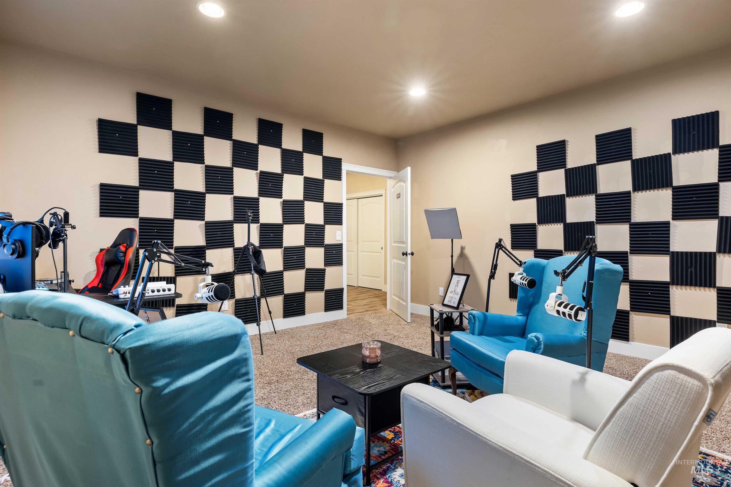2271 Canyon Trail Way, Twin Falls, Idaho 83301, 5 Bedrooms, 4 Bathrooms, Residential For Sale, Price $689,900, 98987570