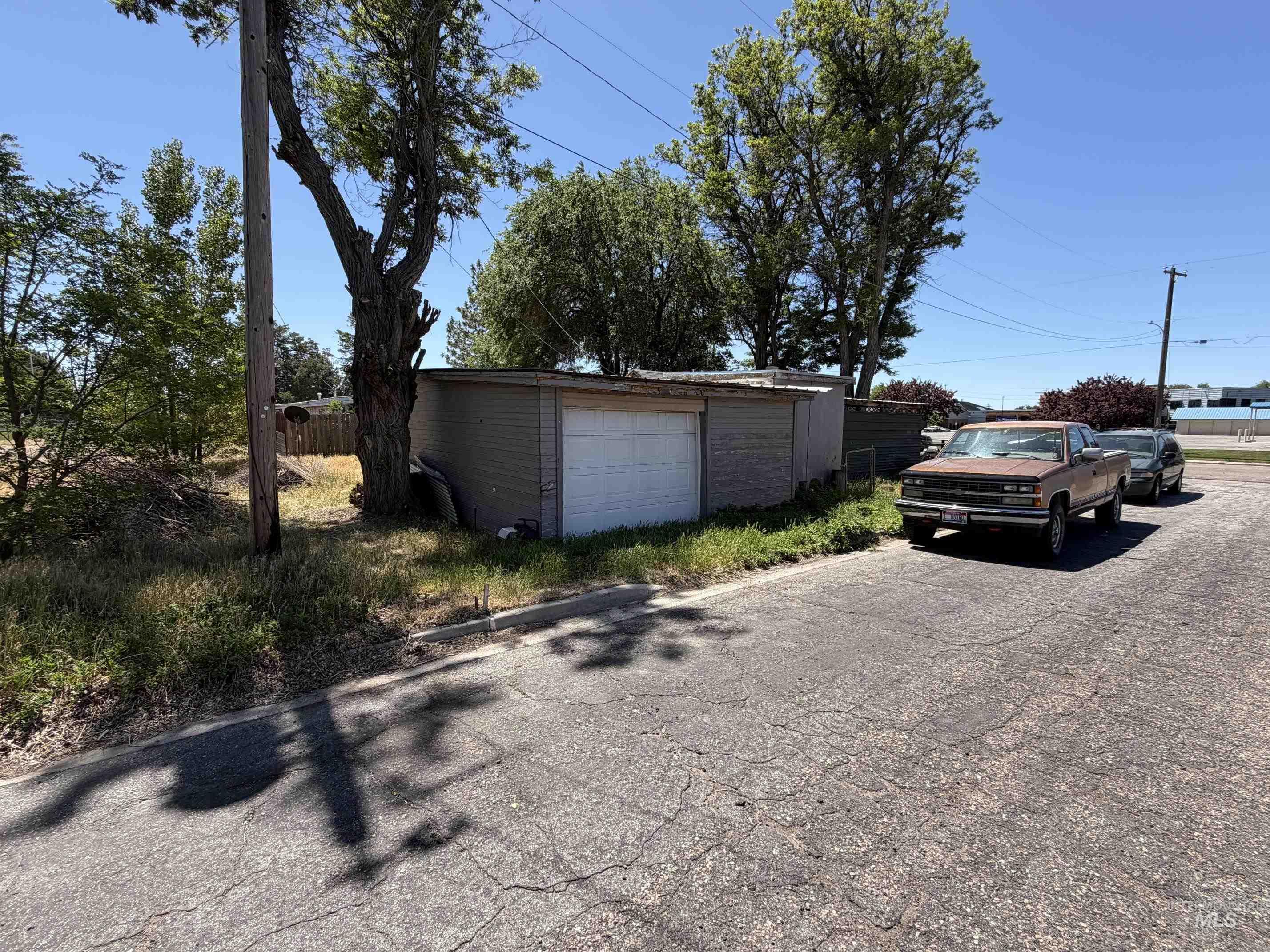210 S 3 West, Mountain Home, Idaho 83647, 2 Bedrooms, 1 Bathroom, Residential For Sale, Price $160,000, 98987571