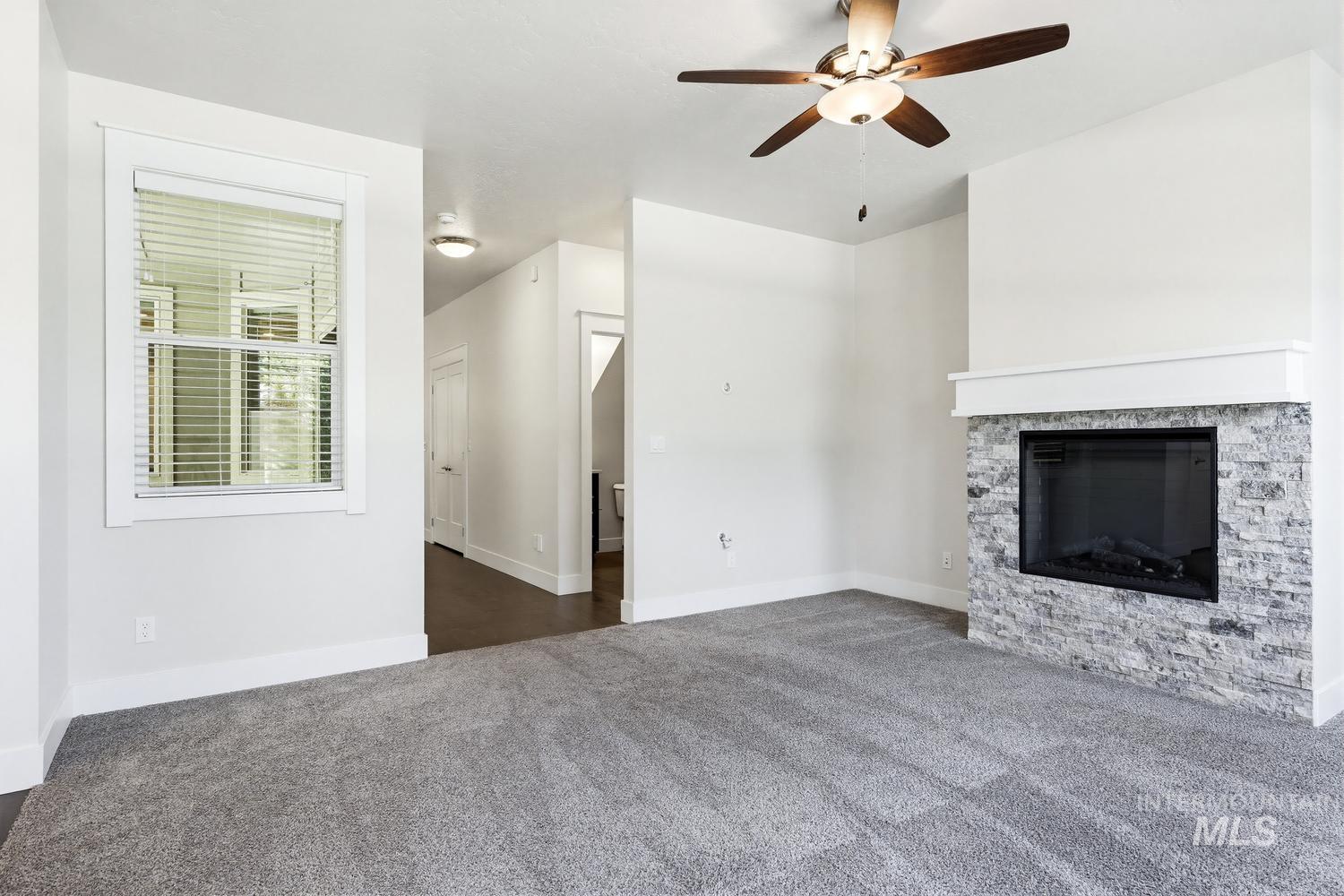12151 W Evely Pines Ln, Star, Idaho 83669, 3 Bedrooms, 2.5 Bathrooms, Residential For Sale, Price $374,900, 98987572