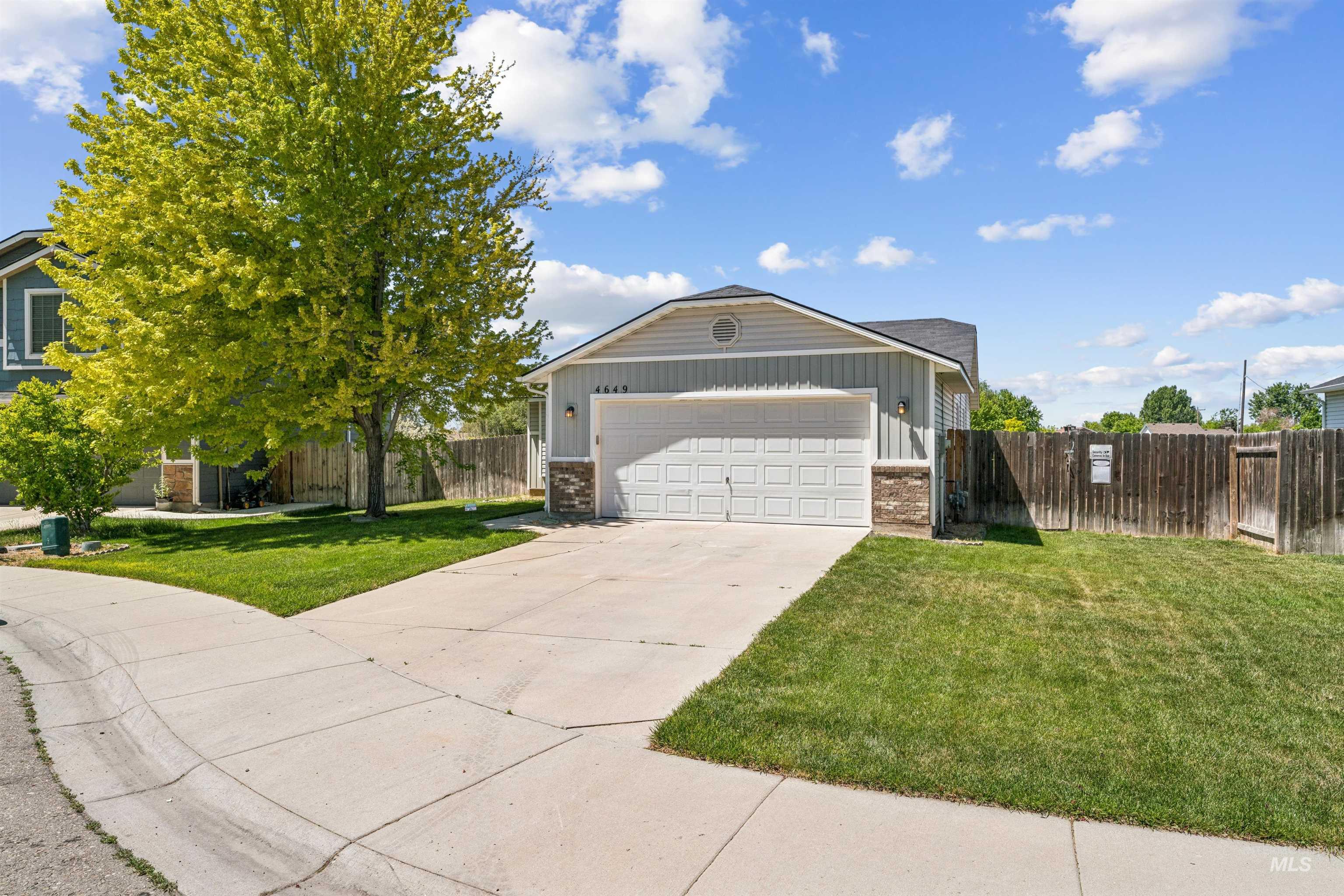 4649 S Chariot Way, Boise, Idaho 83709, 3 Bedrooms, 2 Bathrooms, Residential For Sale, Price $390,000, 98987573