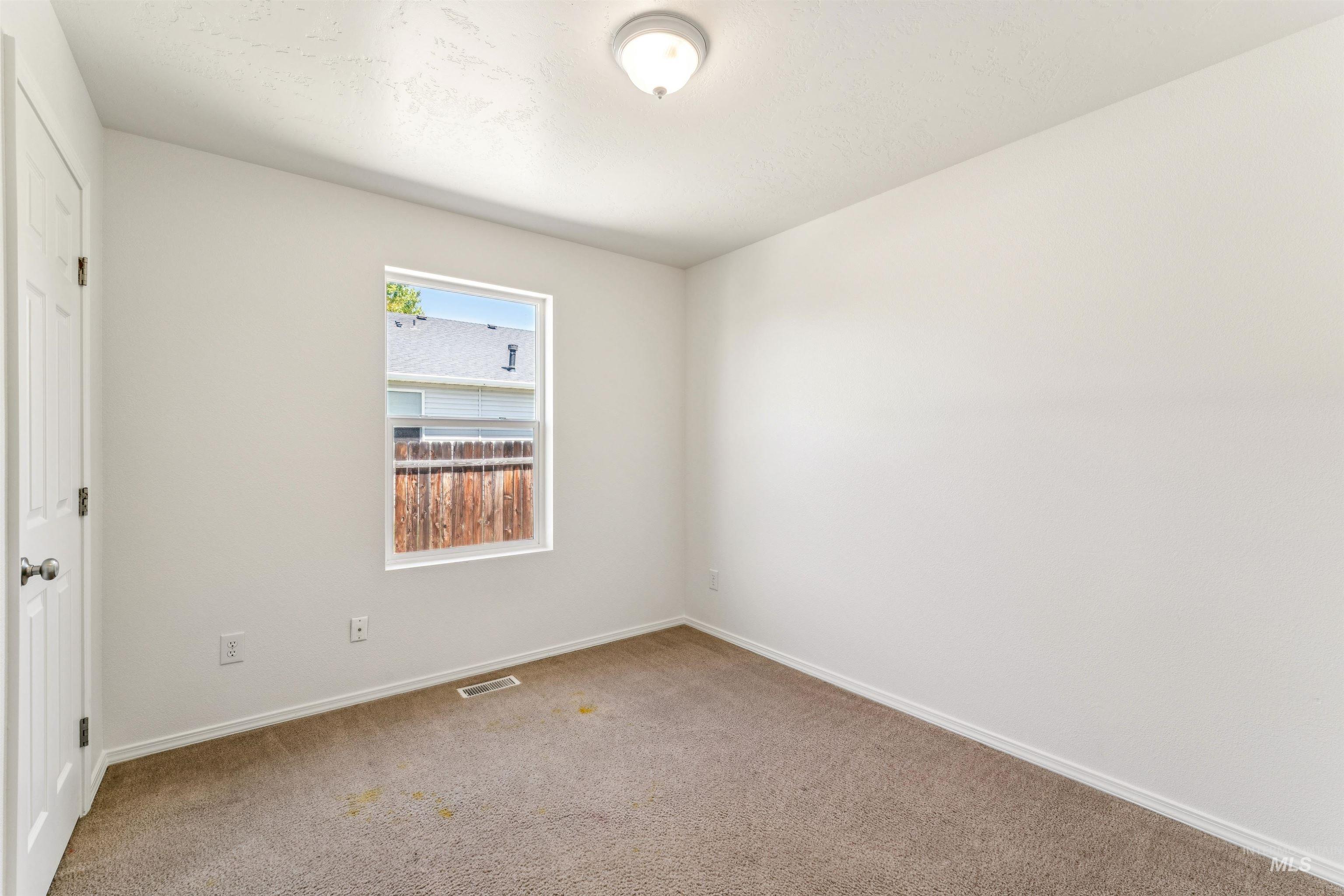 4649 S Chariot Way, Boise, Idaho 83709, 3 Bedrooms, 2 Bathrooms, Residential For Sale, Price $390,000, 98987573