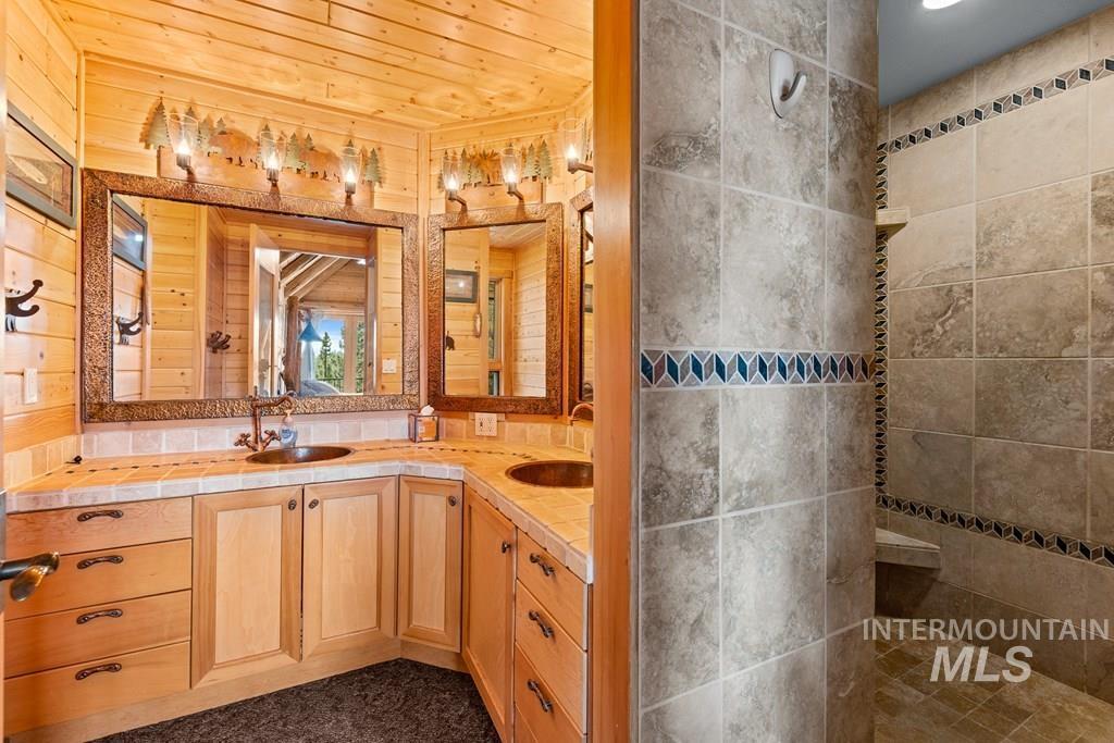 3670 Warren Wagon Road, McCall, Idaho 83638, 3 Bedrooms, 4 Bathrooms, Residential For Sale, Price $2,999,000,MLS 98987574
