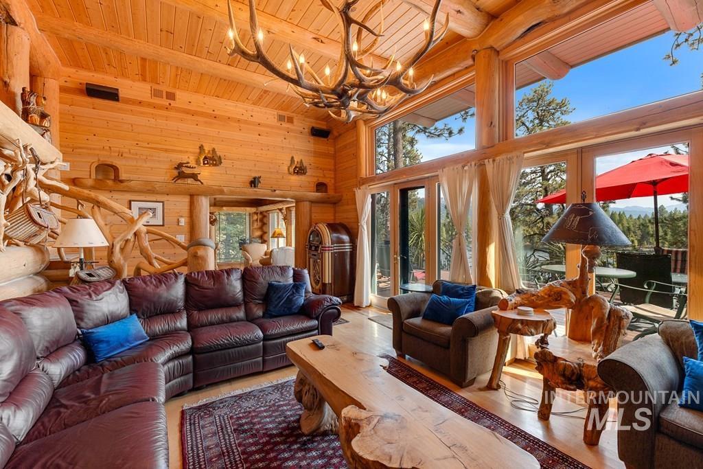 3670 Warren Wagon Road, McCall, Idaho 83638, 3 Bedrooms, 4 Bathrooms, Residential For Sale, Price $2,999,000,MLS 98987574