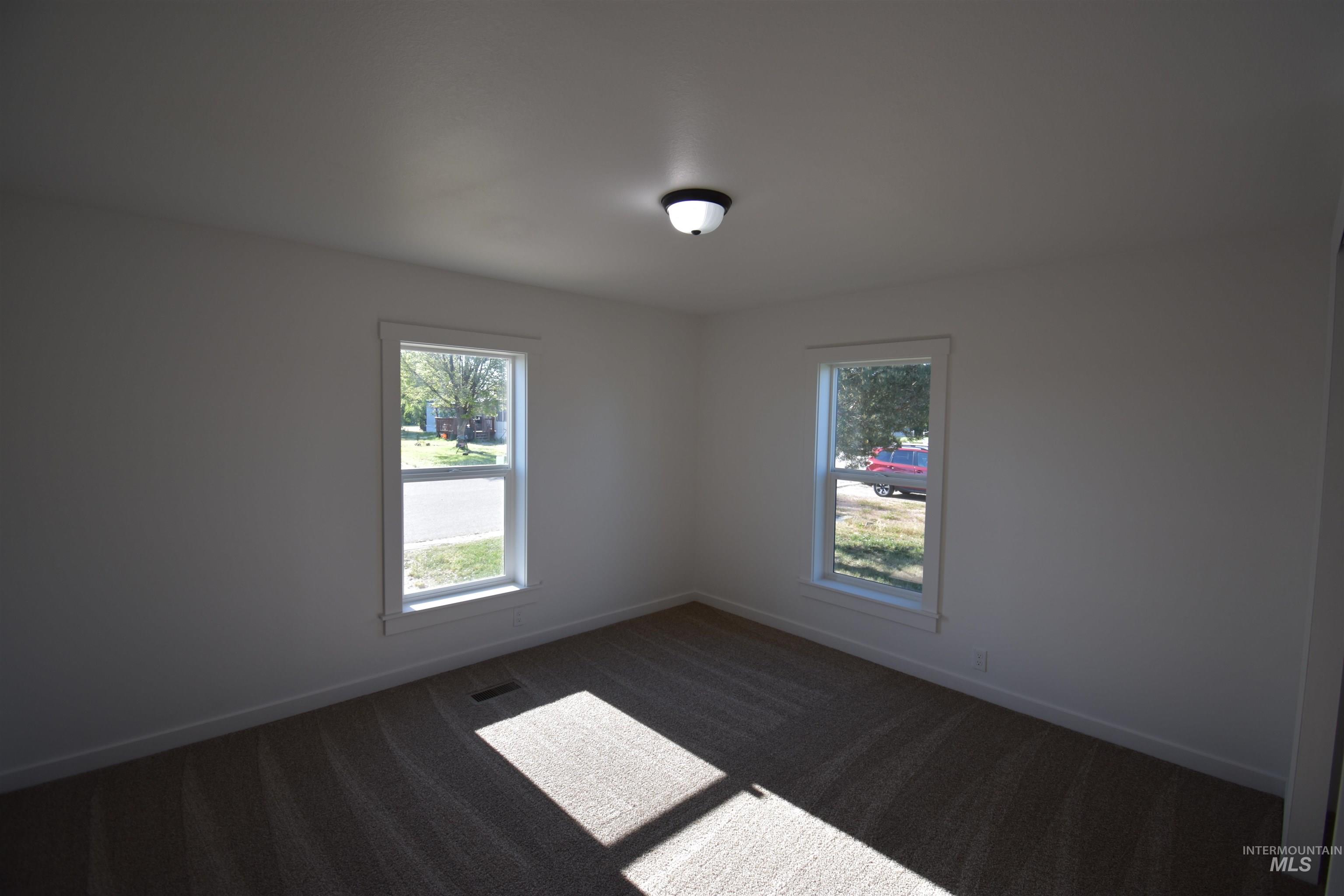 1220 N 4th street, Parma, Idaho 83660, 3 Bedrooms, 2 Bathrooms, Residential For Sale, Price $125,000,MLS 98987577