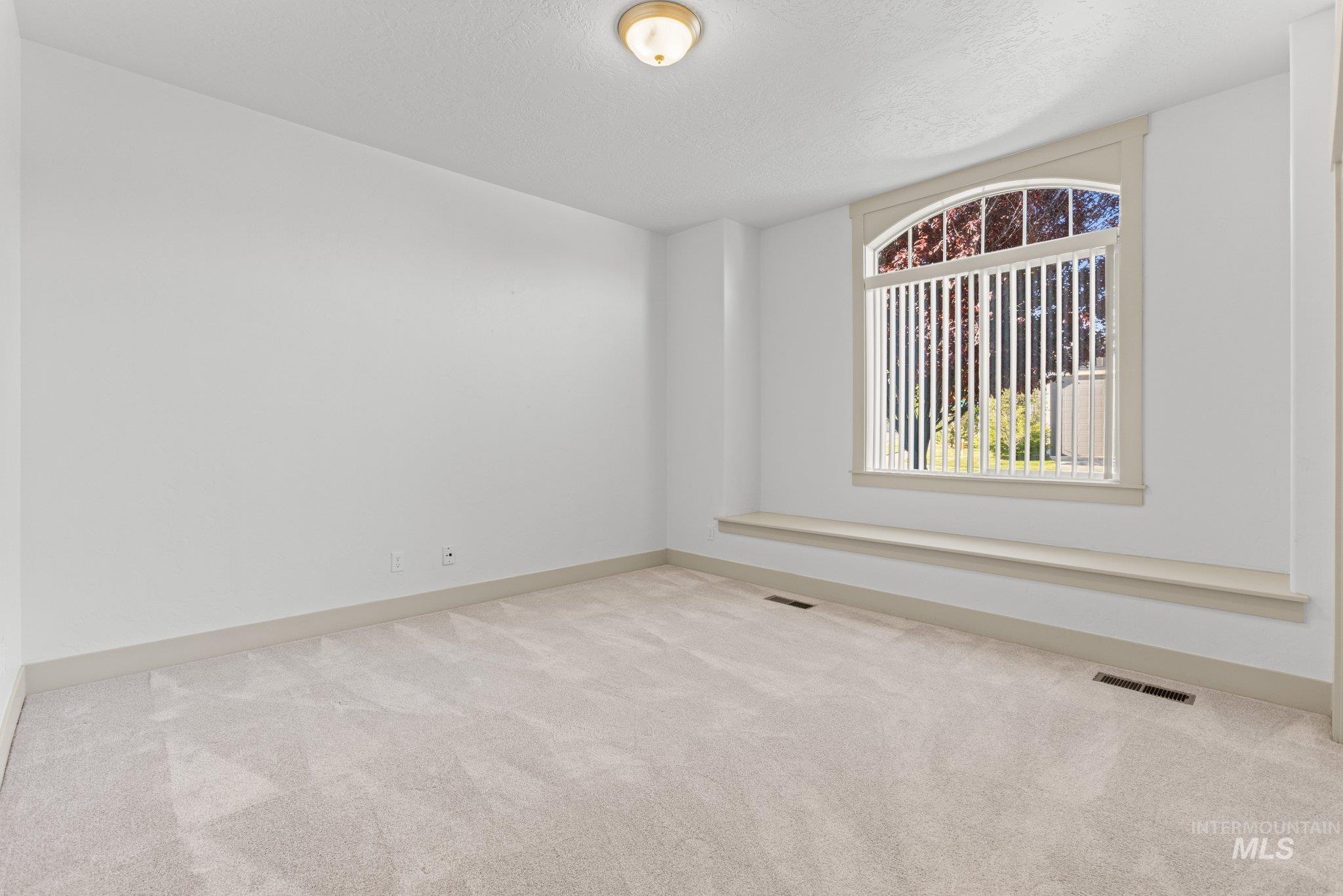 1212 W Olds River Dr., Meridian, Idaho 83642, 3 Bedrooms, 2.5 Bathrooms, Residential For Sale, Price $634,900, 98987578