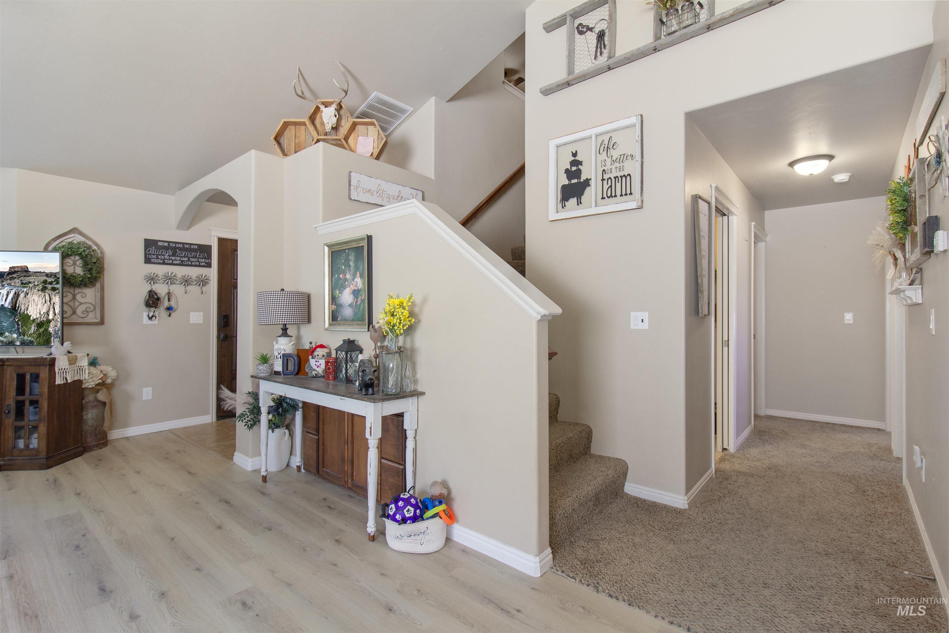 1068 Terra Ave, Twin Falls, Idaho 83301, 4 Bedrooms, 2.5 Bathrooms, Residential For Sale, Price $439,900, 98987580