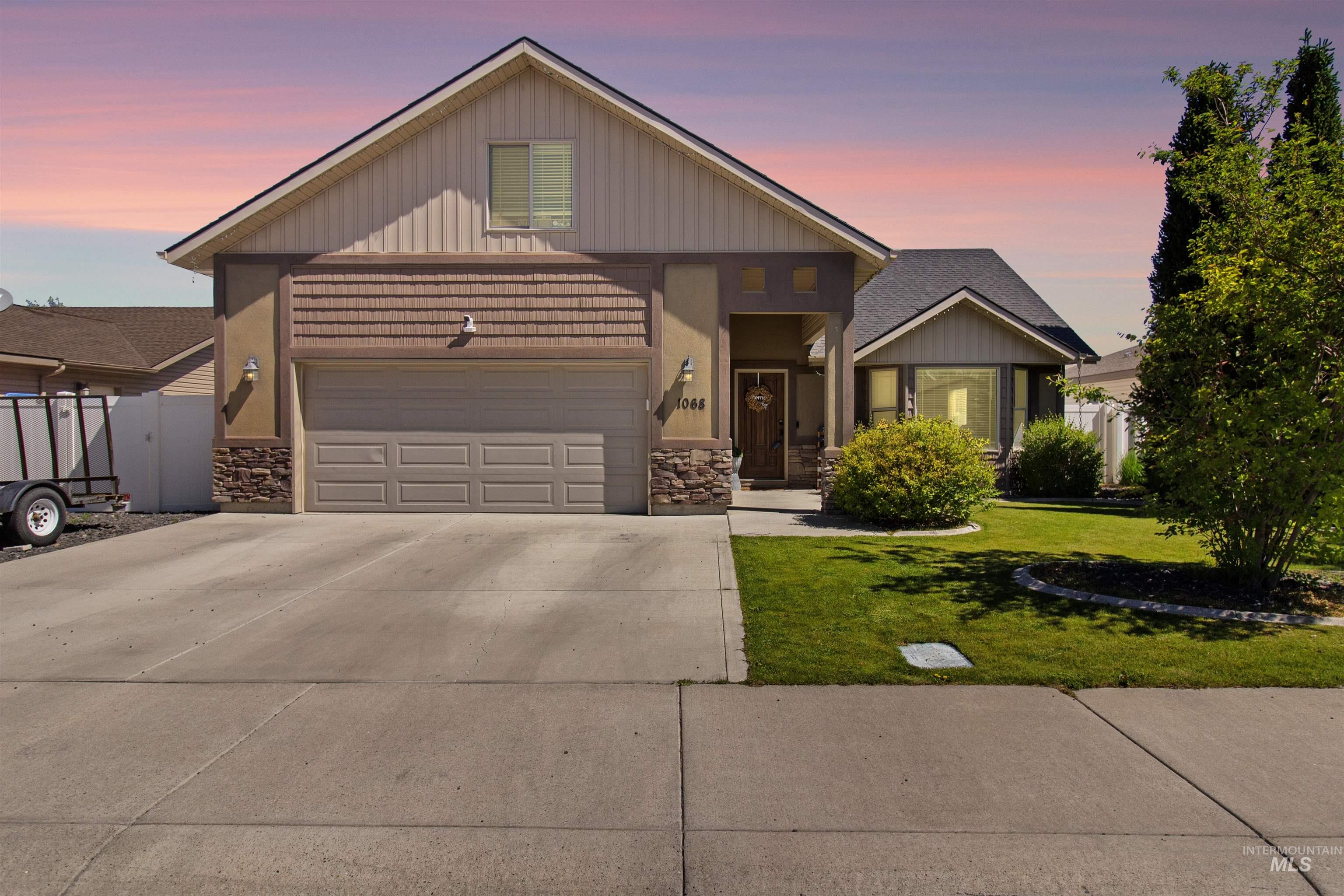 1068 Terra Ave, Twin Falls, Idaho 83301, 4 Bedrooms, 2.5 Bathrooms, Residential For Sale, Price $439,900, 98987580