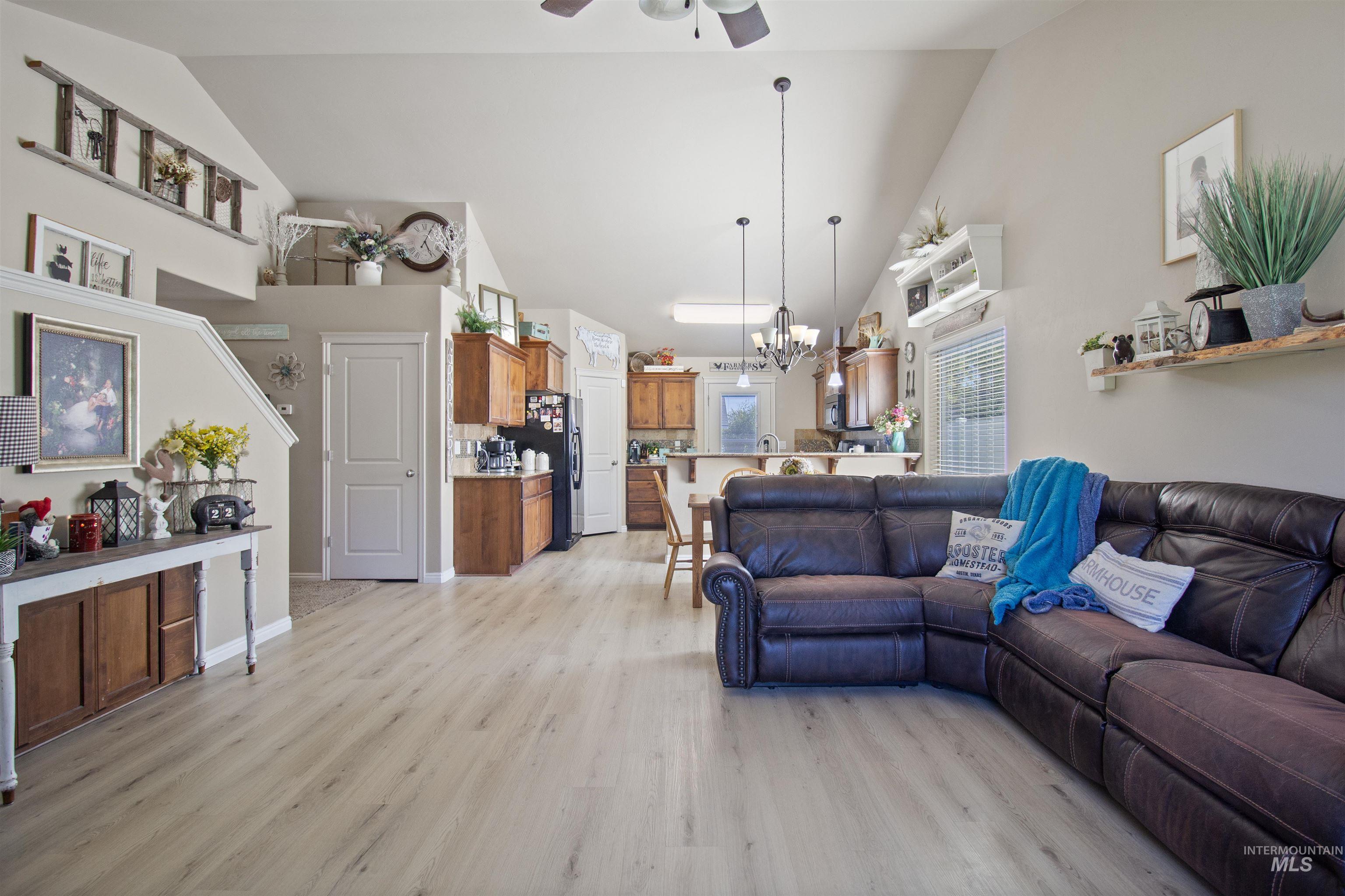 1068 Terra Ave, Twin Falls, Idaho 83301, 4 Bedrooms, 2.5 Bathrooms, Residential For Sale, Price $439,900, 98987580