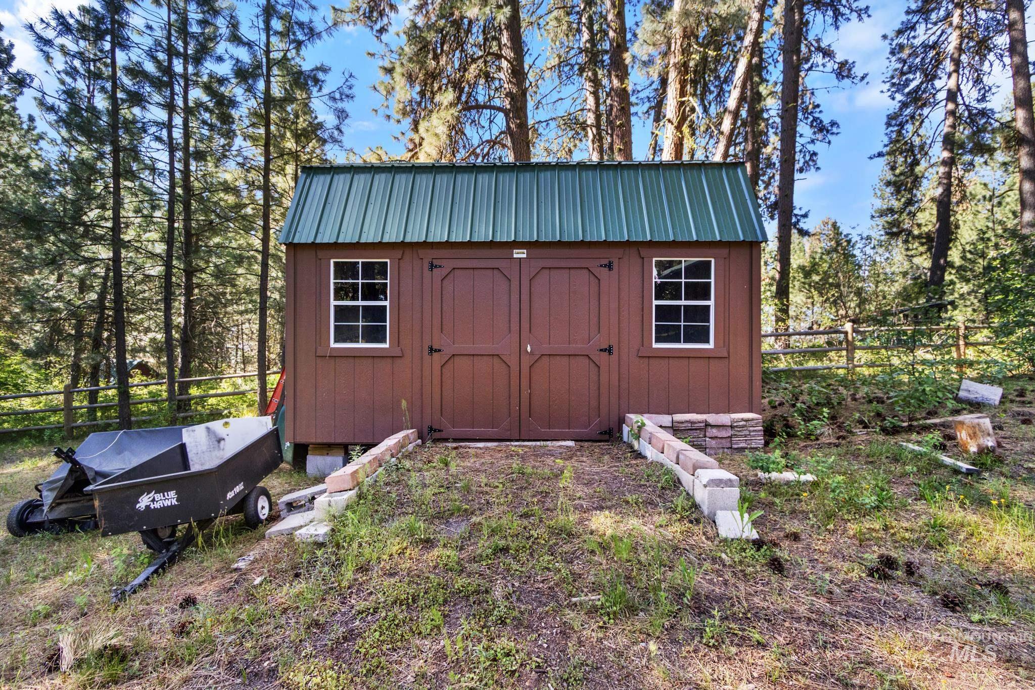 28 Bull Pine Rd, Idaho City, Idaho 83631, 3 Bedrooms, 2 Bathrooms, Residential For Sale, Price $584,900, 98987582