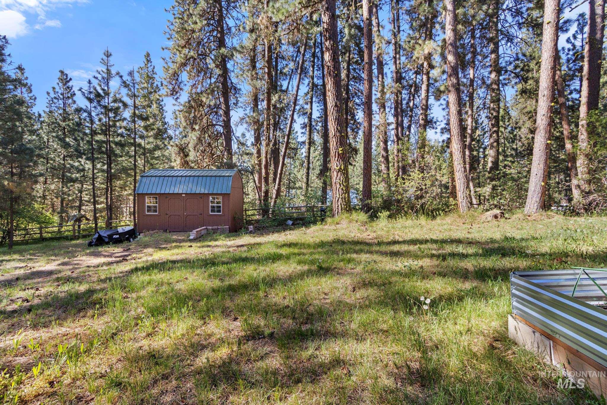 28 Bull Pine Rd, Idaho City, Idaho 83631, 3 Bedrooms, 2 Bathrooms, Residential For Sale, Price $584,900, 98987582