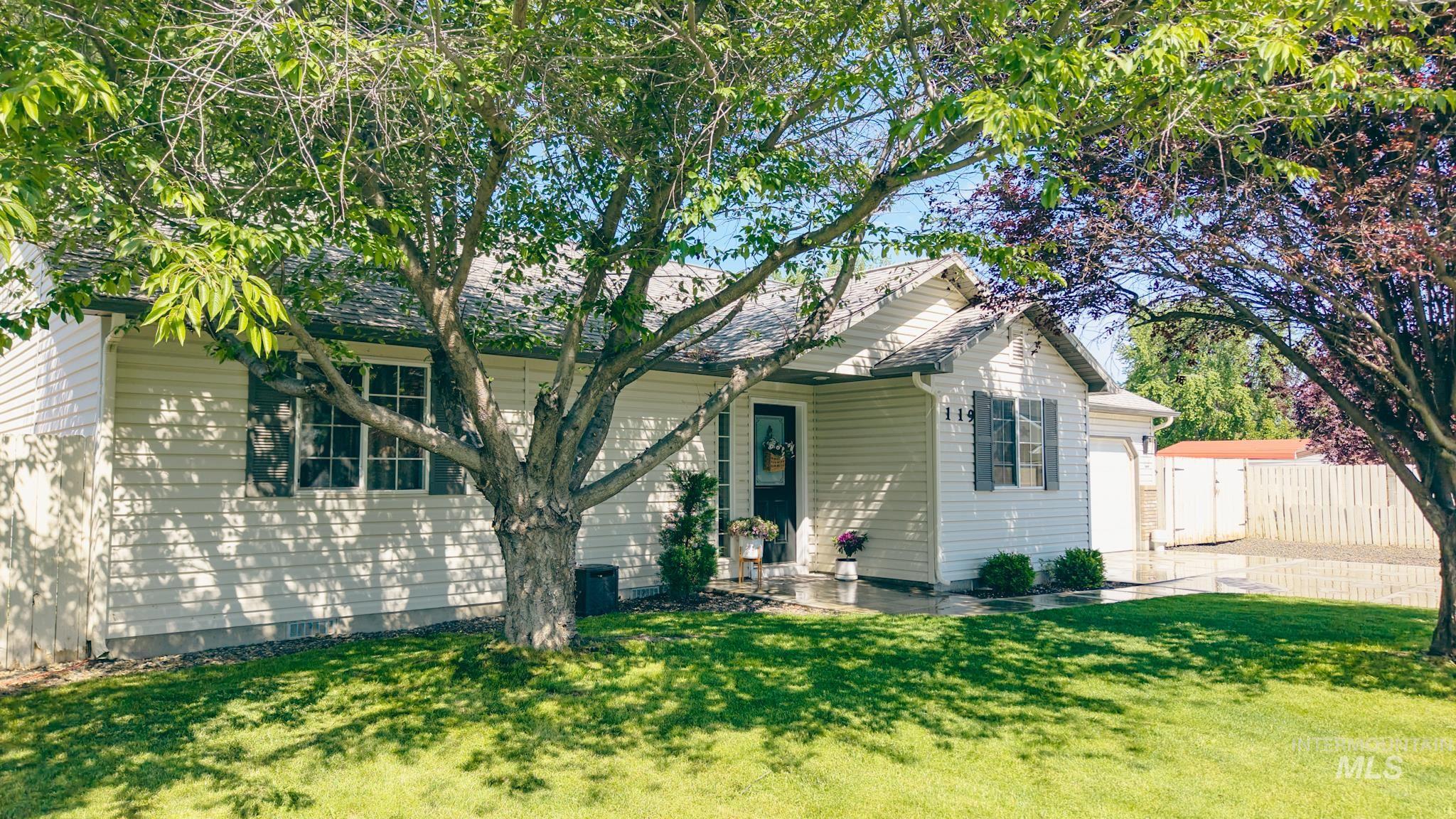 119 Silver Sage Pl, Homedale, Idaho 83628, 4 Bedrooms, 2.5 Bathrooms, Residential For Sale, Price $370,000, 98987583