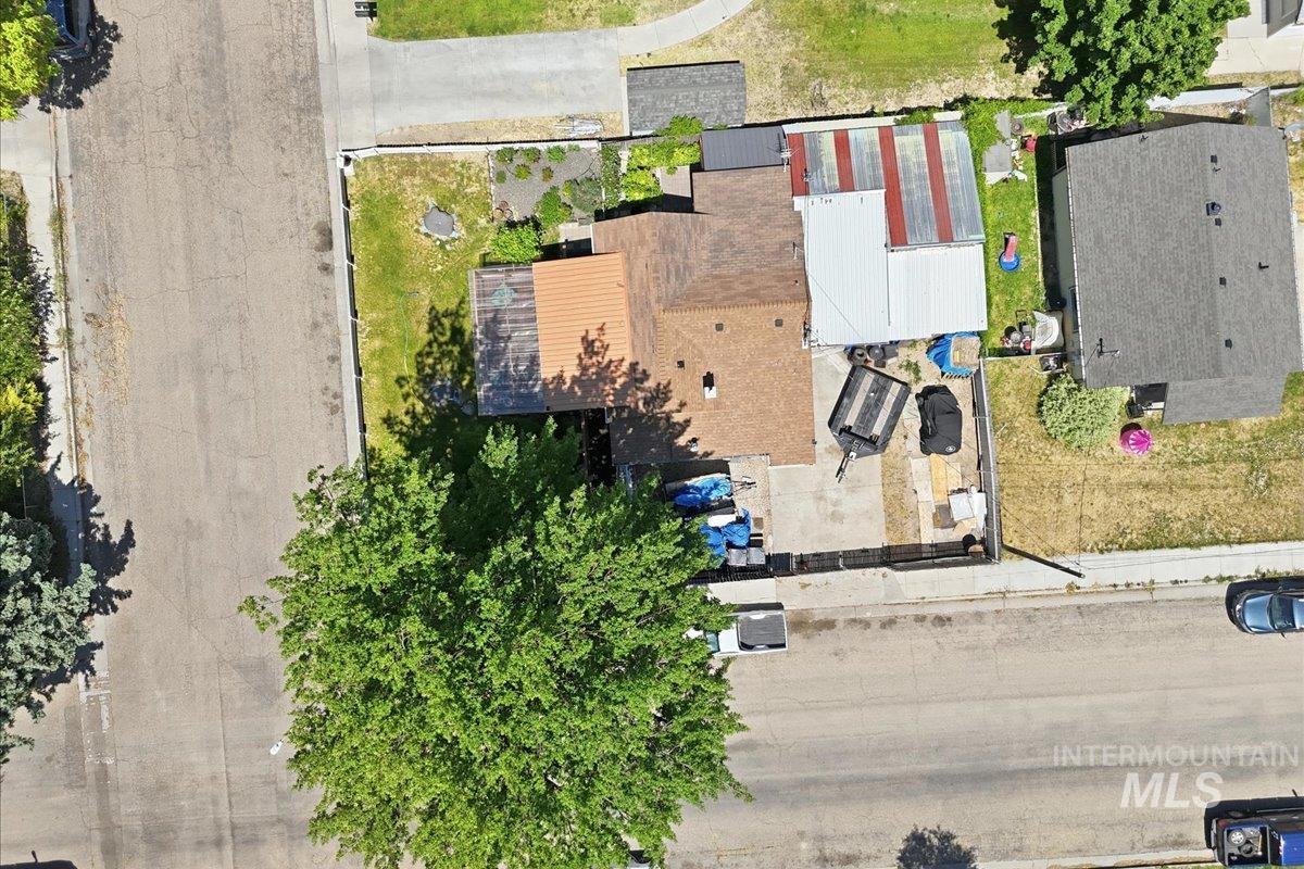 224 S Fern St, Nampa, Idaho 83686-5222, 4 Bedrooms, 2 Bathrooms, Residential For Sale, Price $319,900, 98987585
