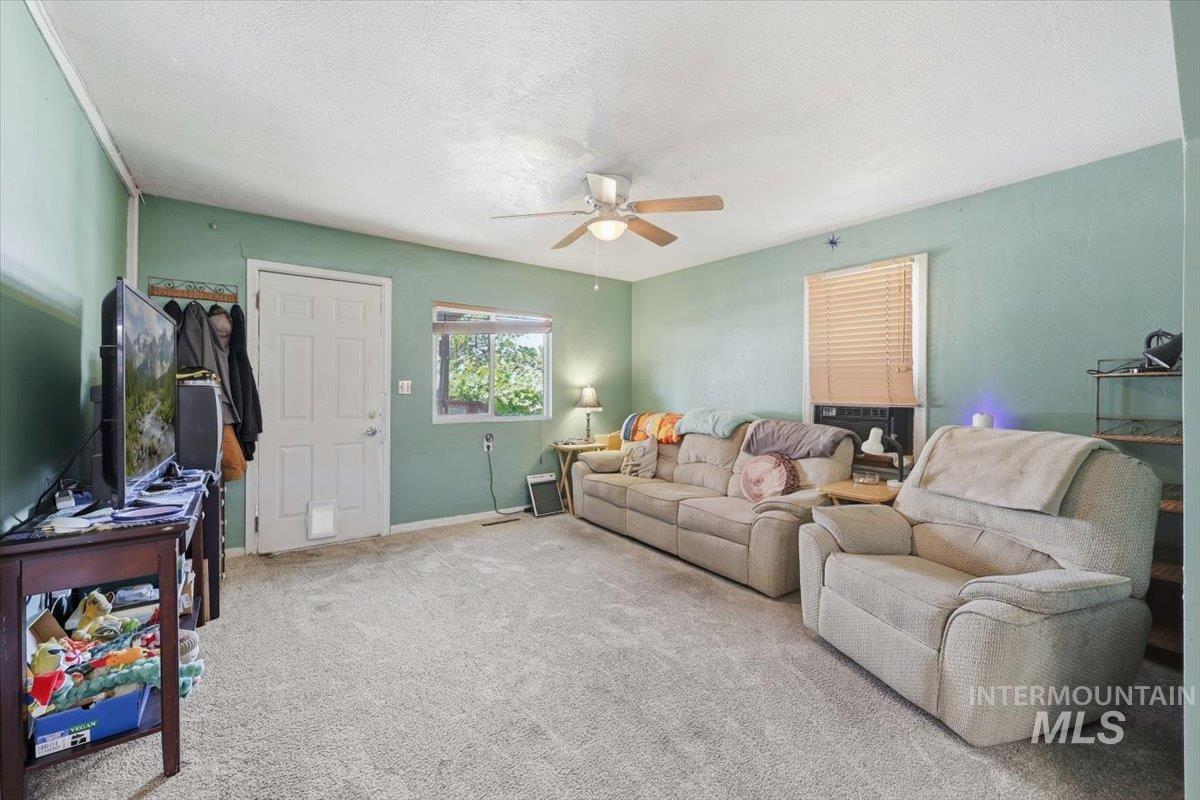 224 S Fern St, Nampa, Idaho 83686-5222, 4 Bedrooms, 2 Bathrooms, Residential For Sale, Price $319,900, 98987585