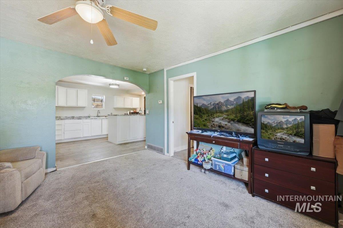 224 S Fern St, Nampa, Idaho 83686-5222, 4 Bedrooms, 2 Bathrooms, Residential For Sale, Price $319,900, 98987585