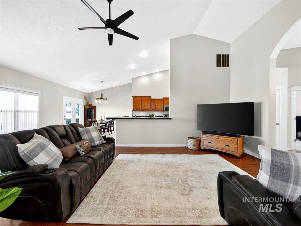 27240 Pioneer Ln, Parma, Idaho 83660-0000, 4 Bedrooms, 2 Bathrooms, Residential For Sale, Price $1,150,000, 98987587
