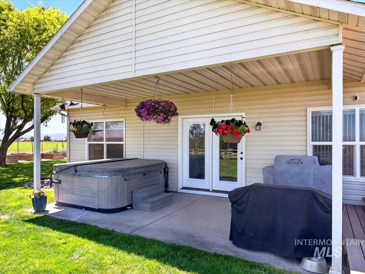 27240 Pioneer Ln, Parma, Idaho 83660-0000, 4 Bedrooms, 2 Bathrooms, Residential For Sale, Price $1,150,000, 98987587