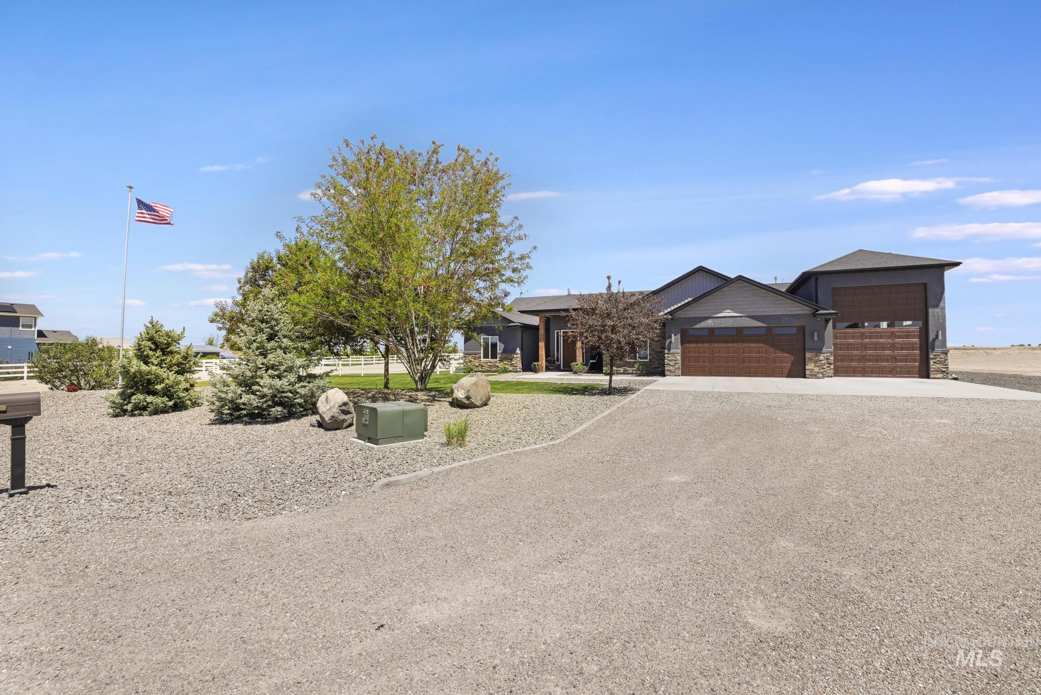 3782 N 3718 E, Kimberly, Idaho 83341, 3 Bedrooms, 3 Bathrooms, Residential For Sale, Price $735,000, 98987588
