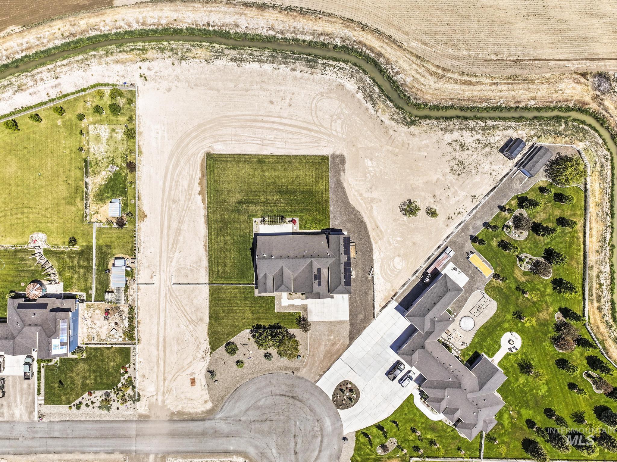 3782 N 3718 E, Kimberly, Idaho 83341, 3 Bedrooms, 3 Bathrooms, Residential For Sale, Price $735,000, 98987588