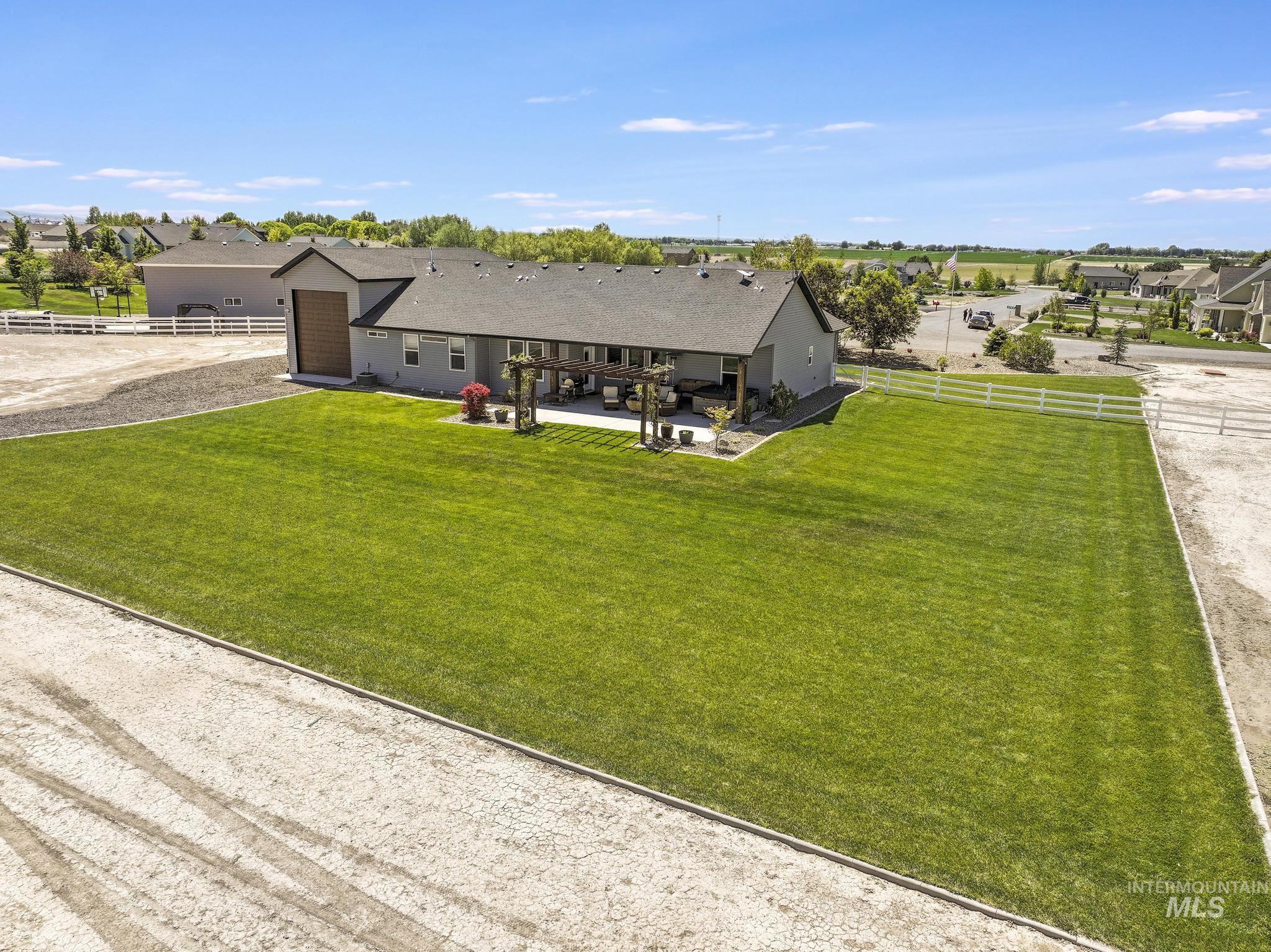 3782 N 3718 E, Kimberly, Idaho 83341, 3 Bedrooms, 3 Bathrooms, Residential For Sale, Price $735,000, 98987588