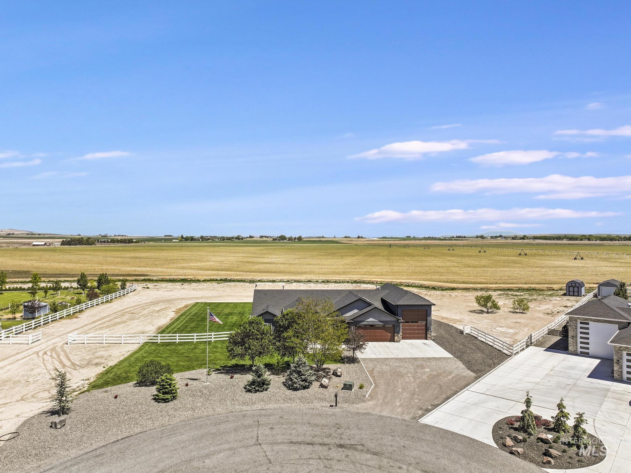 3782 N 3718 E, Kimberly, Idaho 83341, 3 Bedrooms, 3 Bathrooms, Residential For Sale, Price $735,000, 98987588