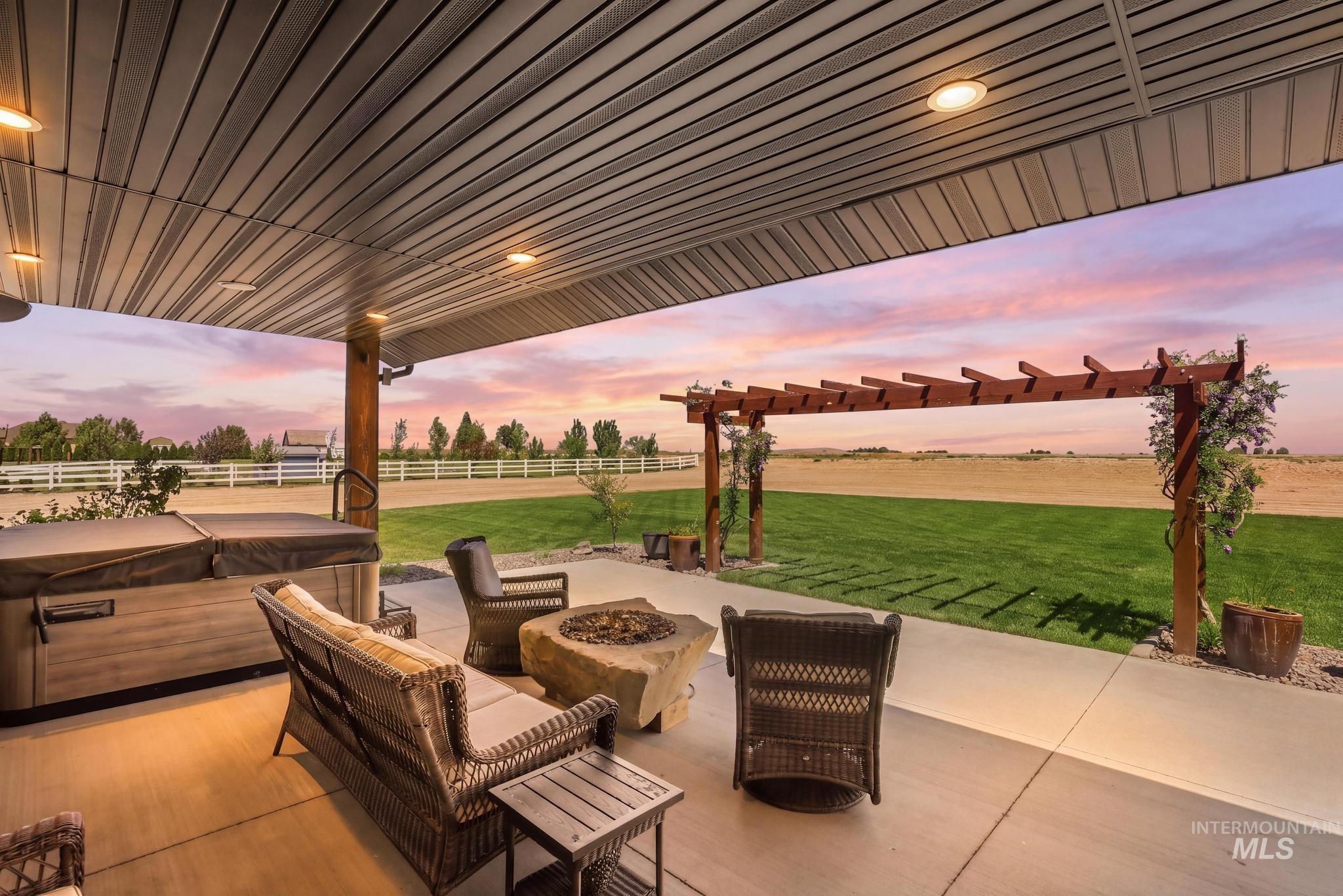3782 N 3718 E, Kimberly, Idaho 83341, 3 Bedrooms, 3 Bathrooms, Residential For Sale, Price $735,000, 98987588