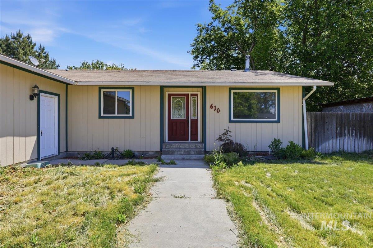 610 NW 16th Street, Ontario, Oregon 97914, 3 Bedrooms, 2 Bathrooms, Residential For Sale, Price $249,900, 98987589