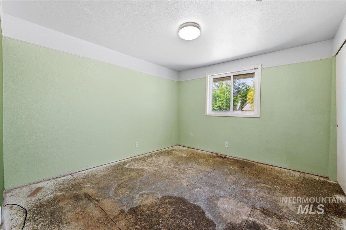 610 NW 16th Street, Ontario, Oregon 97914, 3 Bedrooms, 2 Bathrooms, Residential For Sale, Price $249,900, 98987589
