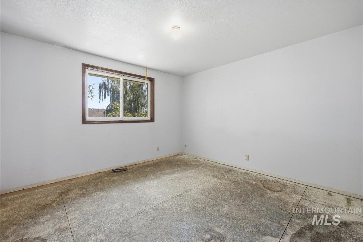 610 NW 16th Street, Ontario, Oregon 97914, 3 Bedrooms, 2 Bathrooms, Residential For Sale, Price $249,900, 98987589