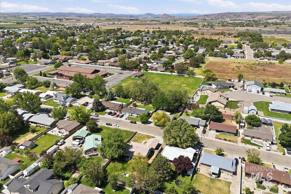 610 NW 16th Street, Ontario, Oregon 97914, 3 Bedrooms, 2 Bathrooms, Residential For Sale, Price $249,900, 98987589