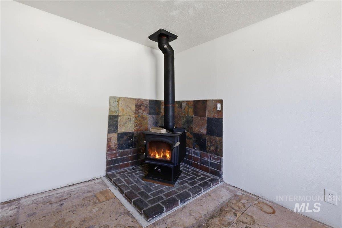 610 NW 16th Street, Ontario, Oregon 97914, 3 Bedrooms, 2 Bathrooms, Residential For Sale, Price $249,900, 98987589