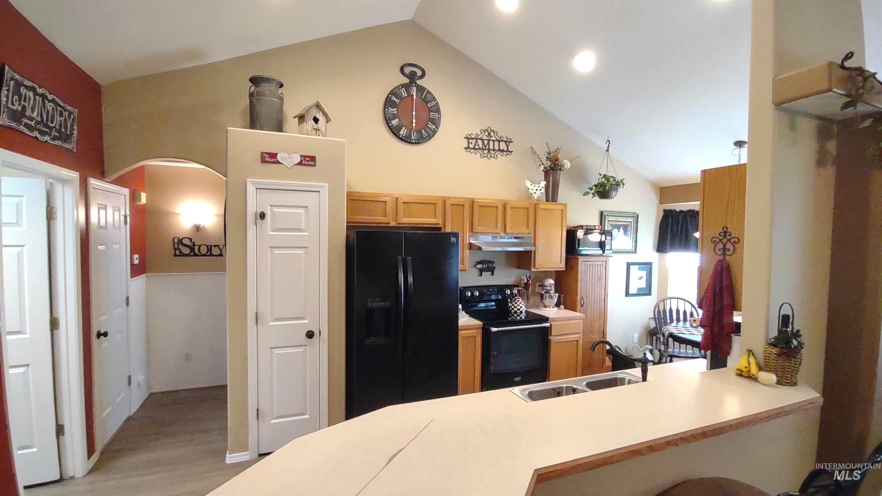 7332 Newbrook Dr, Nampa, Idaho 83687, 3 Bedrooms, 2 Bathrooms, Residential For Sale, Price $415,000, 98987597