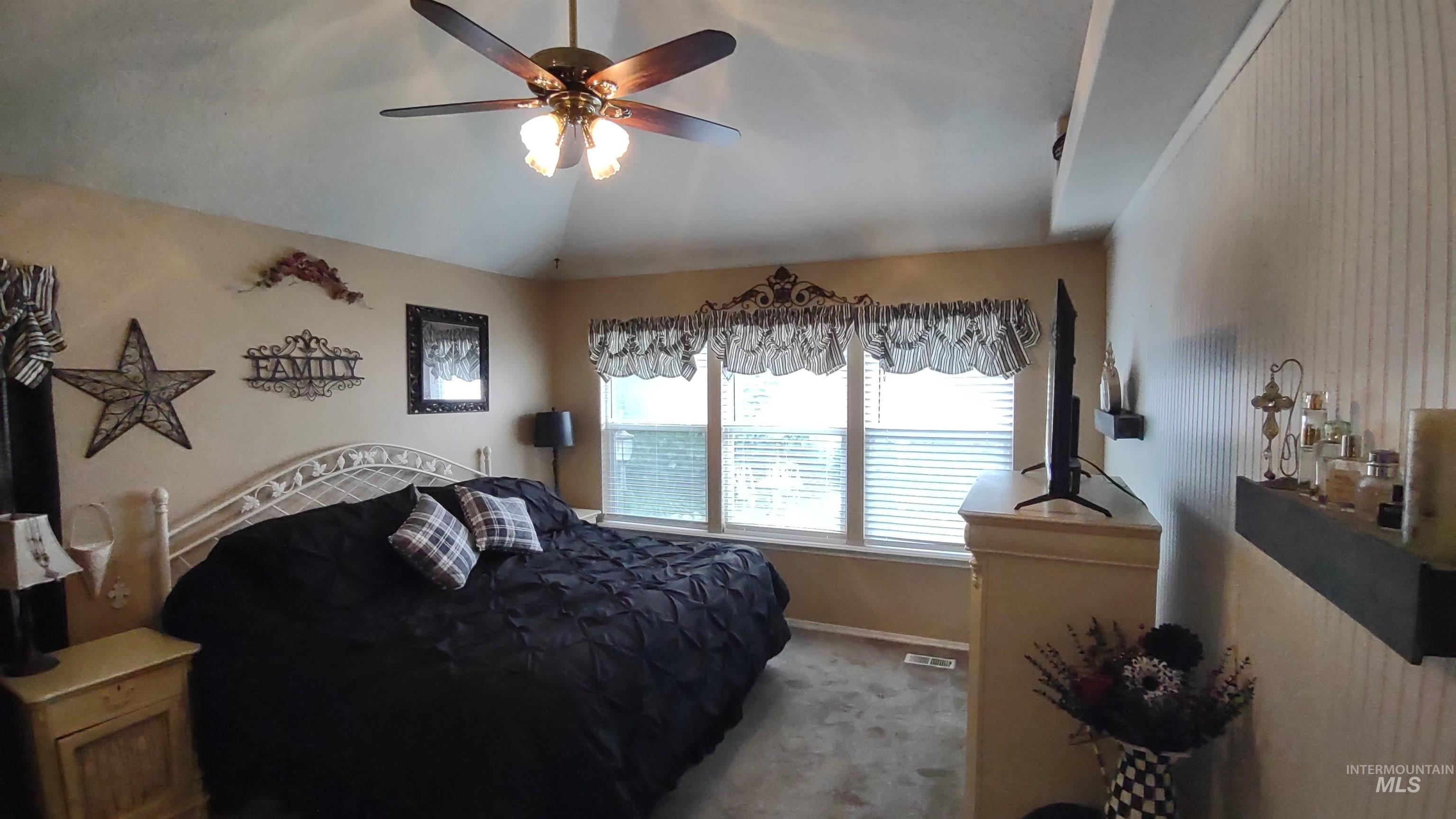 7332 Newbrook Dr, Nampa, Idaho 83687, 3 Bedrooms, 2 Bathrooms, Residential For Sale, Price $415,000, 98987597