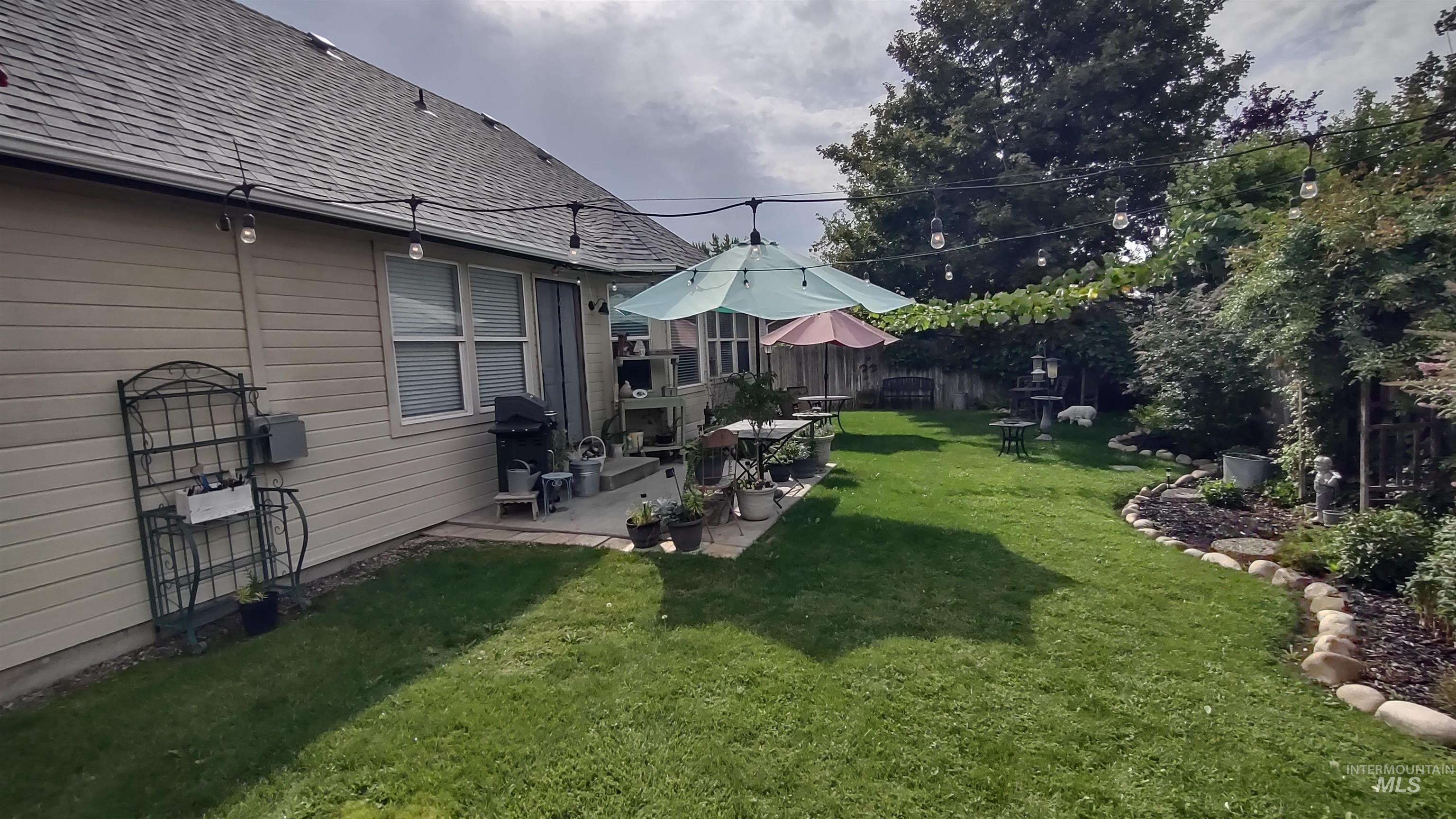 7332 Newbrook Dr, Nampa, Idaho 83687, 3 Bedrooms, 2 Bathrooms, Residential For Sale, Price $415,000, 98987597