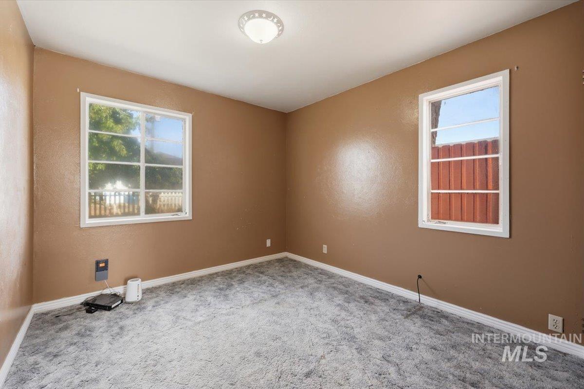 8 N Sunset St, Nampa, Idaho 83651, 3 Bedrooms, 2 Bathrooms, Residential For Sale, Price $315,000, 98987598