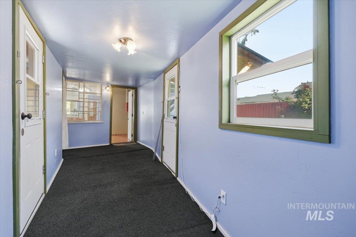 8 N Sunset St, Nampa, Idaho 83651, 3 Bedrooms, 2 Bathrooms, Residential For Sale, Price $315,000, 98987598