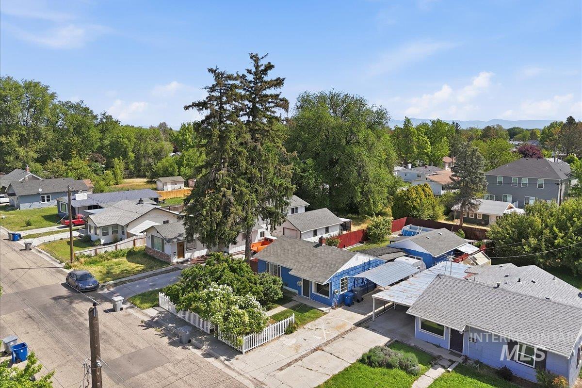 8 N Sunset St, Nampa, Idaho 83651, 3 Bedrooms, 2 Bathrooms, Residential For Sale, Price $315,000, 98987598