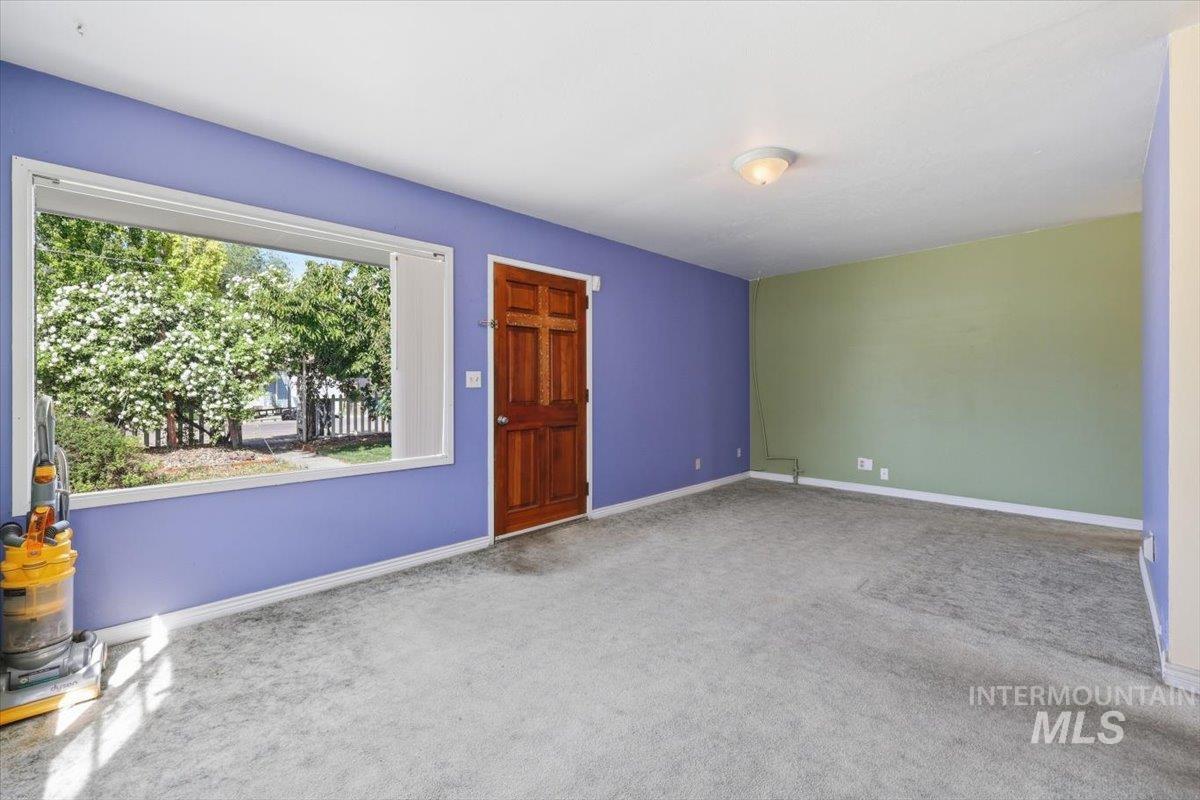 8 N Sunset St, Nampa, Idaho 83651, 3 Bedrooms, 2 Bathrooms, Residential For Sale, Price $315,000, 98987598