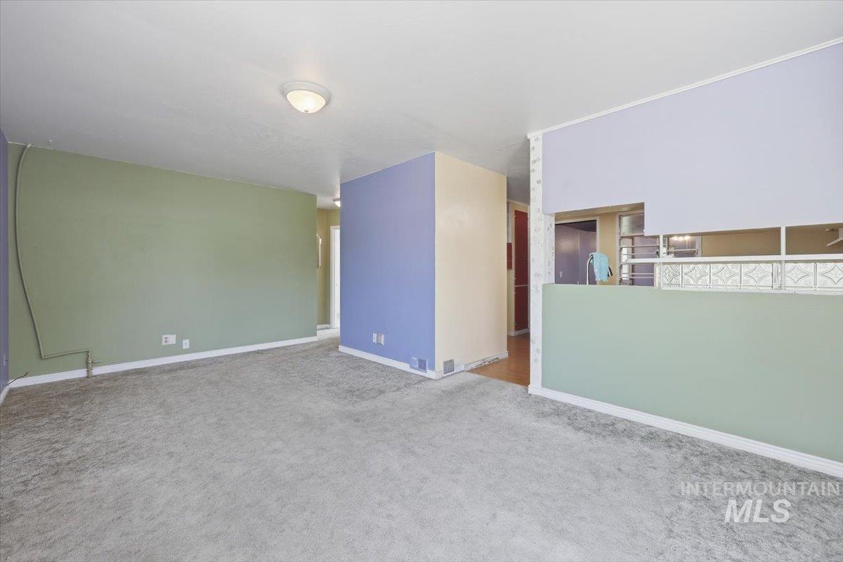 8 N Sunset St, Nampa, Idaho 83651, 3 Bedrooms, 2 Bathrooms, Residential For Sale, Price $315,000, 98987598