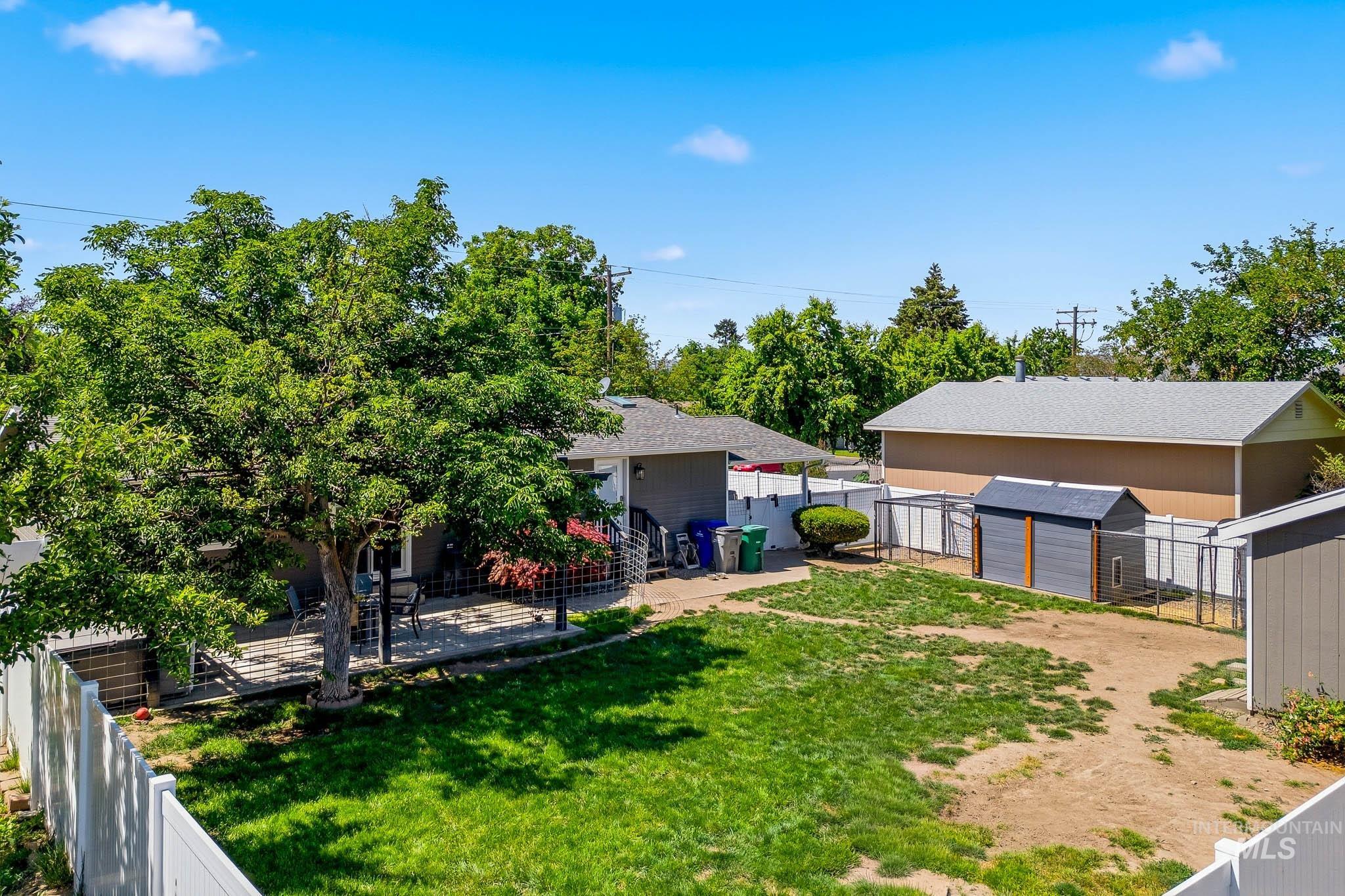 3715 18th Street, Lewiston, Idaho 83501, 3 Bedrooms, 2 Bathrooms, Residential For Sale, Price $385,000, 98987602