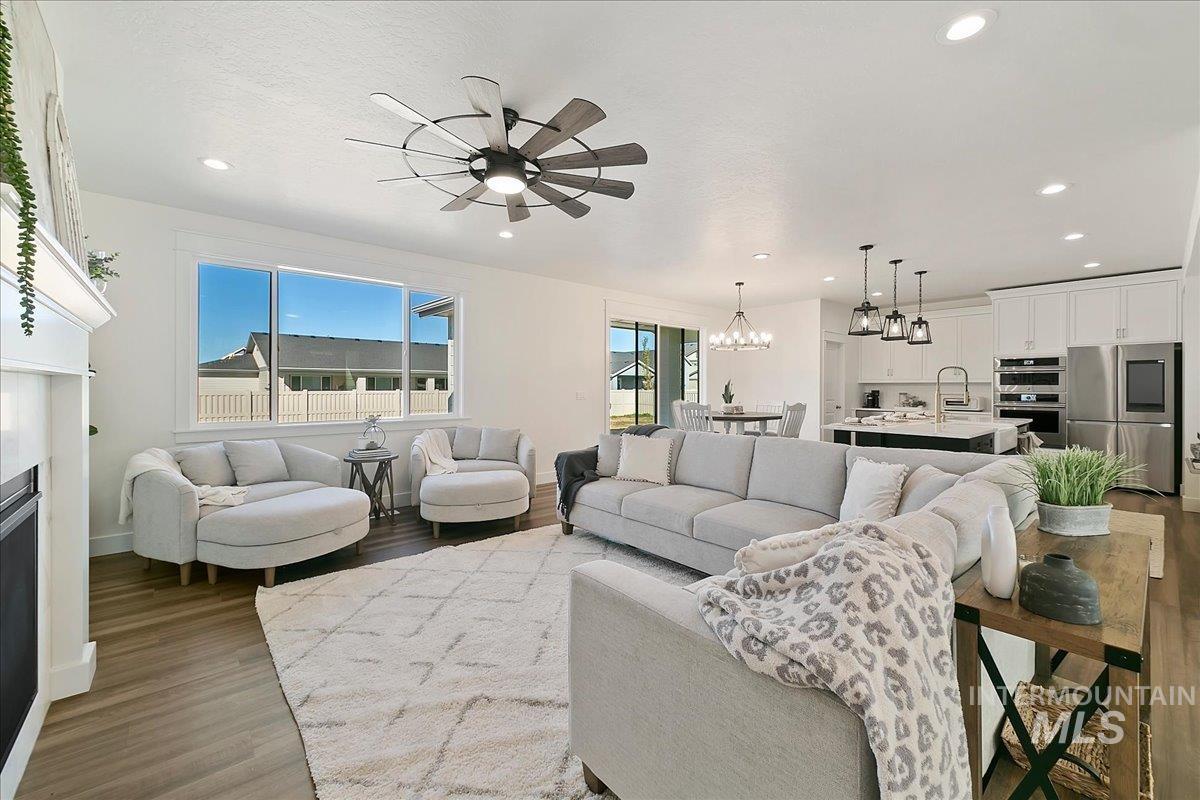 2119 Savoy Ct, Middleton, Idaho 83644, 4 Bedrooms, 3.5 Bathrooms, Residential For Sale, Price $799,000, 98987605